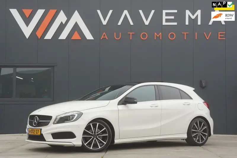 Mercedes-Benz A-Klasse A 180|2013|A180|AMG|Automaat|Pano|Sportstoelen|Trekhaak|Xenon|Cruise|Airco 2013 leasen bij DreamLease: foto 1