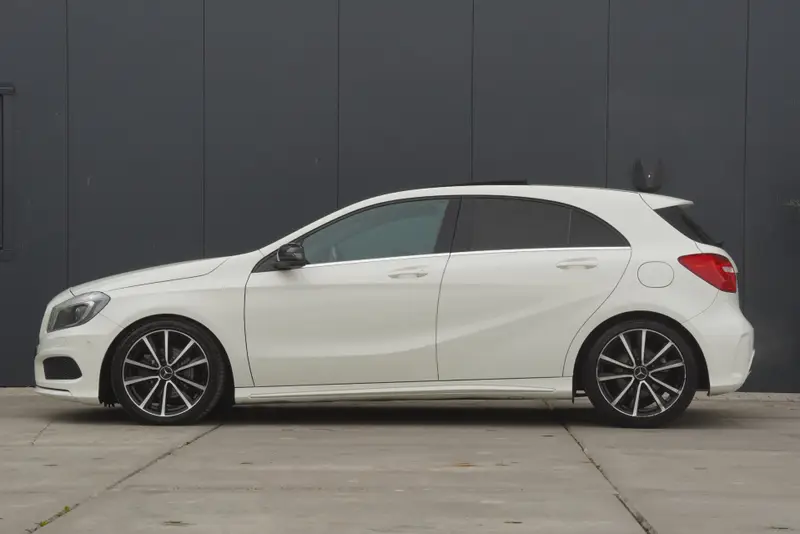Mercedes-Benz A-Klasse A 180|2013|A180|AMG|Automaat|Pano|Sportstoelen|Trekhaak|Xenon|Cruise|Airco 2013 leasen bij DreamLease: foto 2