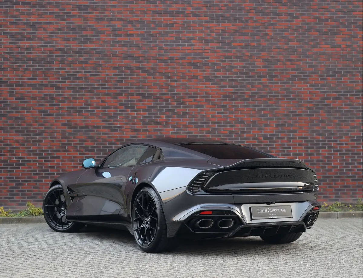 Aston Martin V12 Vanquish 5.2 Coupe: foto 2
