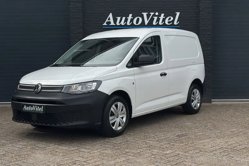 Volkswagen Caddy Cargo 1.5 TSI | Airco | PDC A | DAB | Cruise control 2022 leasen bij DreamLease: foto 1