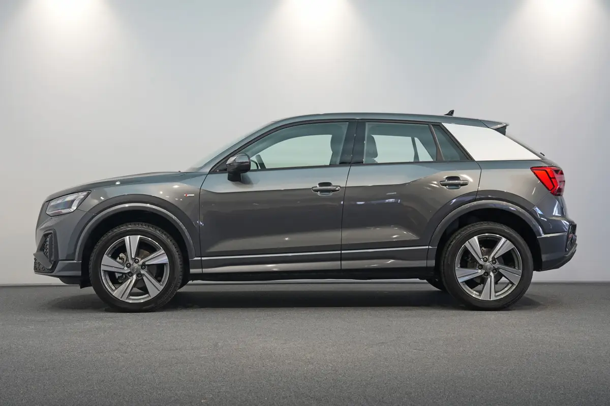 Audi Q2 35 TFSI S Edition: foto 2