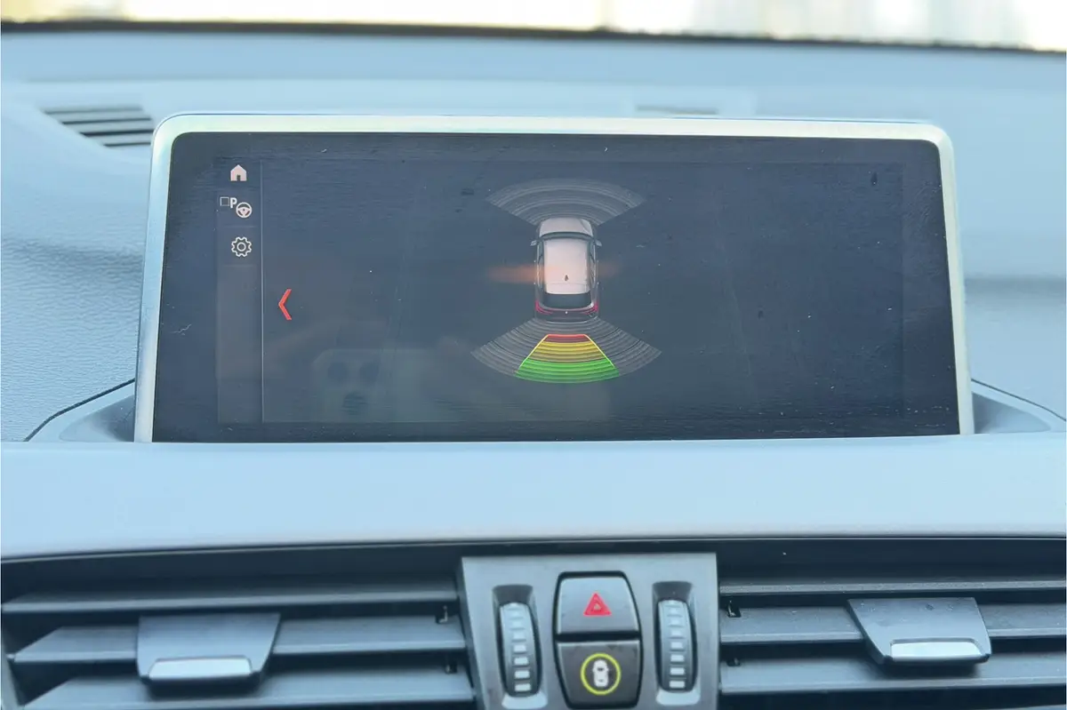 BMW X1 xDrive25e | Leder | Unieke kleur! | Elektrische Klep | PDC V & A | Carplay: foto 36