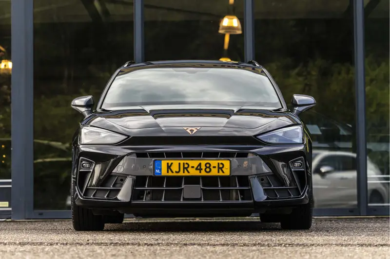 CUPRA Leon Sportstourer 1.5 TSI e-Hybrid Essential 2024 leasen bij DreamLease: foto 2