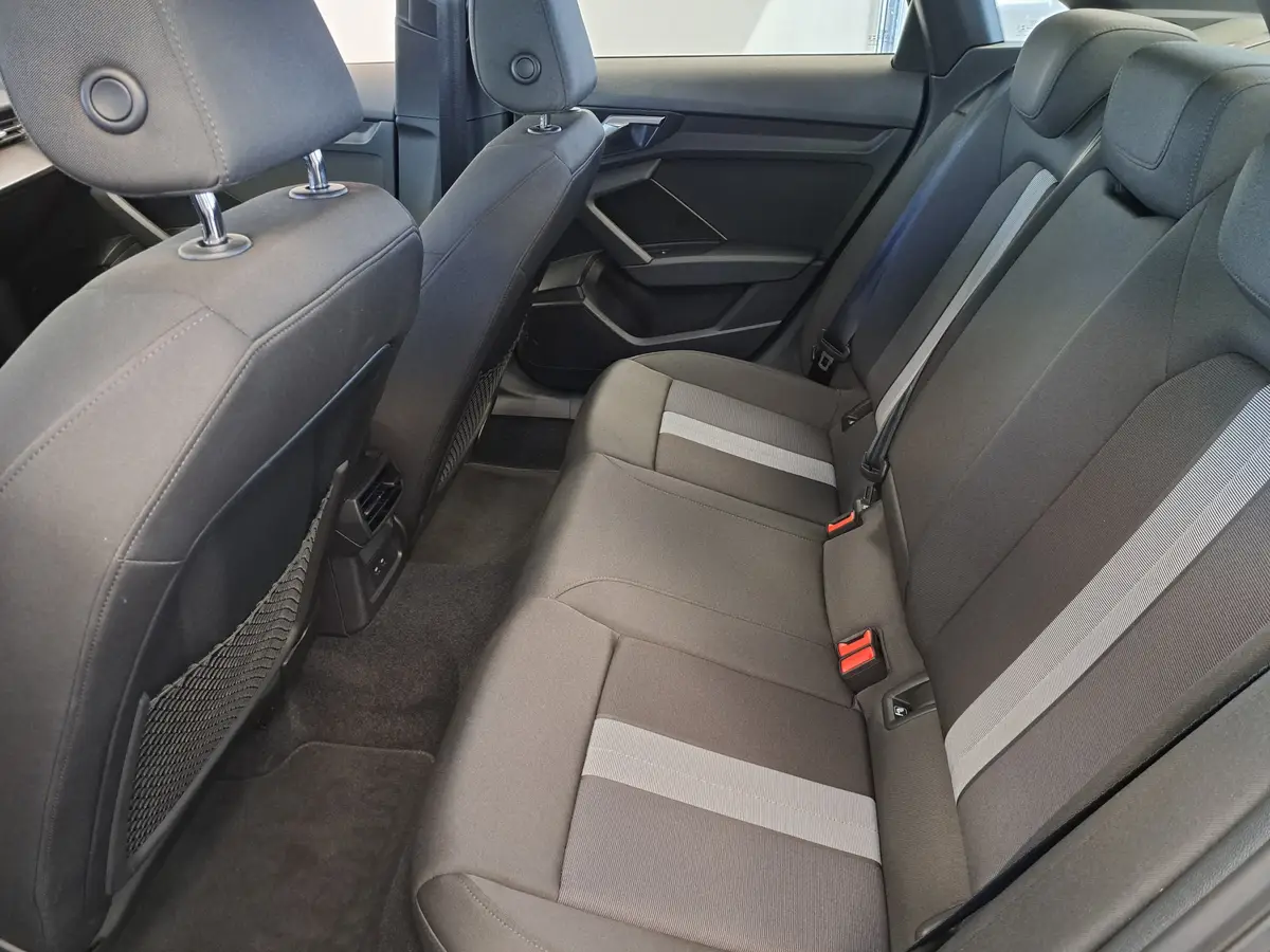 Audi A3 Limousine 30 TFSI Pro Line: foto 20
