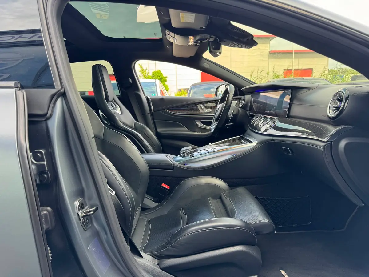 Mercedes-AMG GT 4-Door Coupe 4MATIC+ Magno Bucket Seats: foto 27