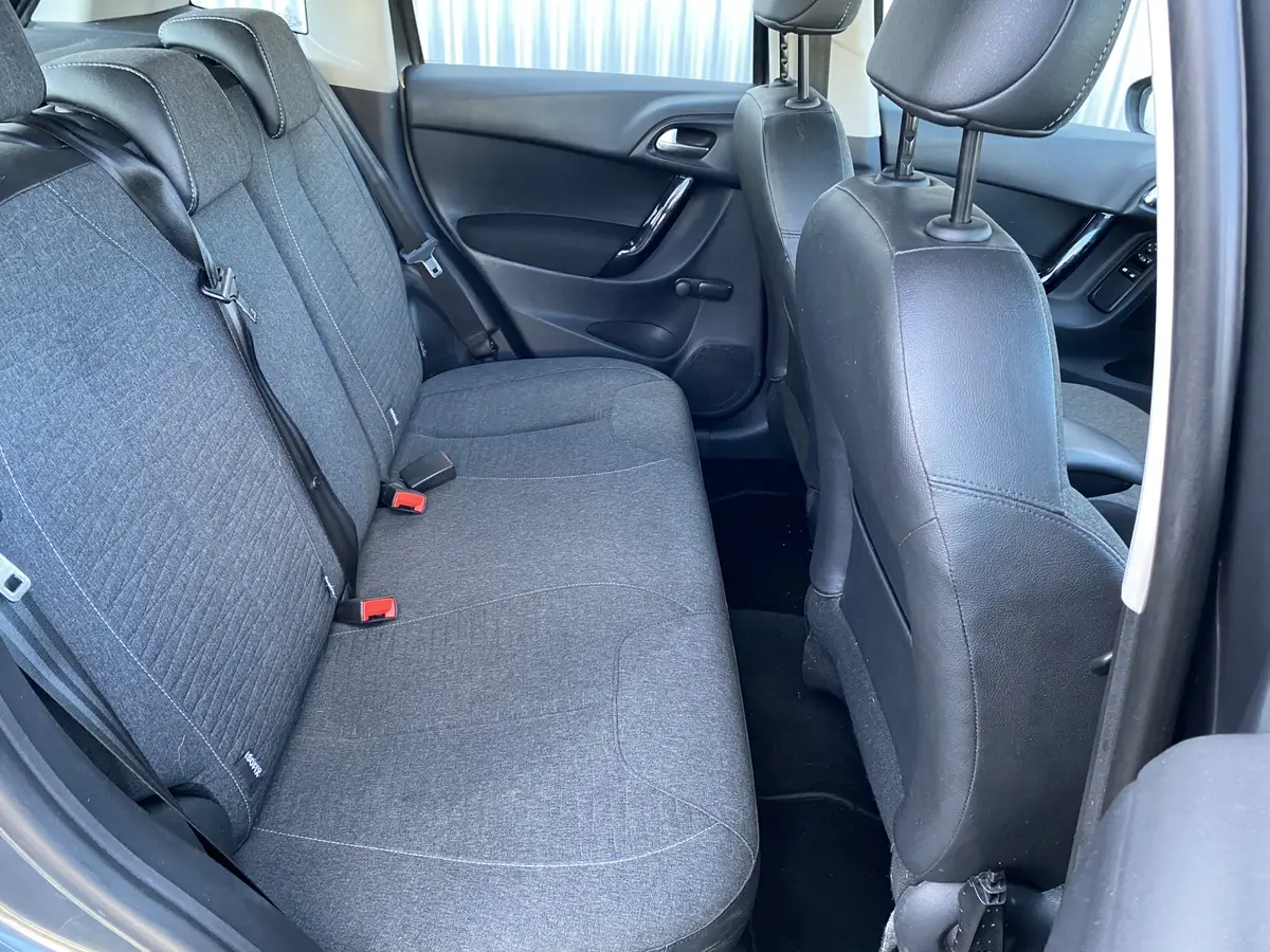 Citroën C3 1.2 PureTech Collection: foto 2