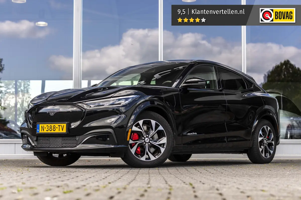 Ford Mustang Mach-E AWD 75 kWh: foto 1