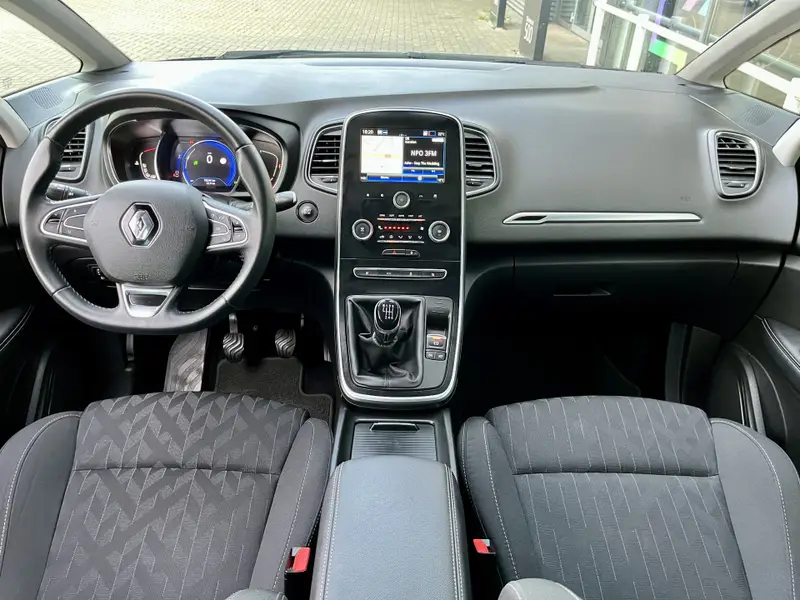 Renault Scénic 1.3 TCe 115 Limited 2018 leasen bij DreamLease: foto 2