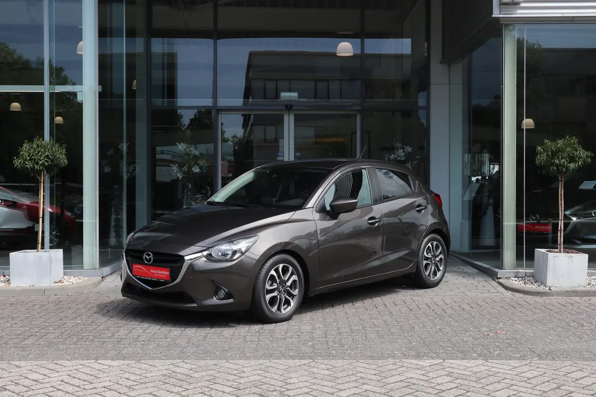 Mazda 2 1.5 Skyactiv-G GT-M Line: foto 2