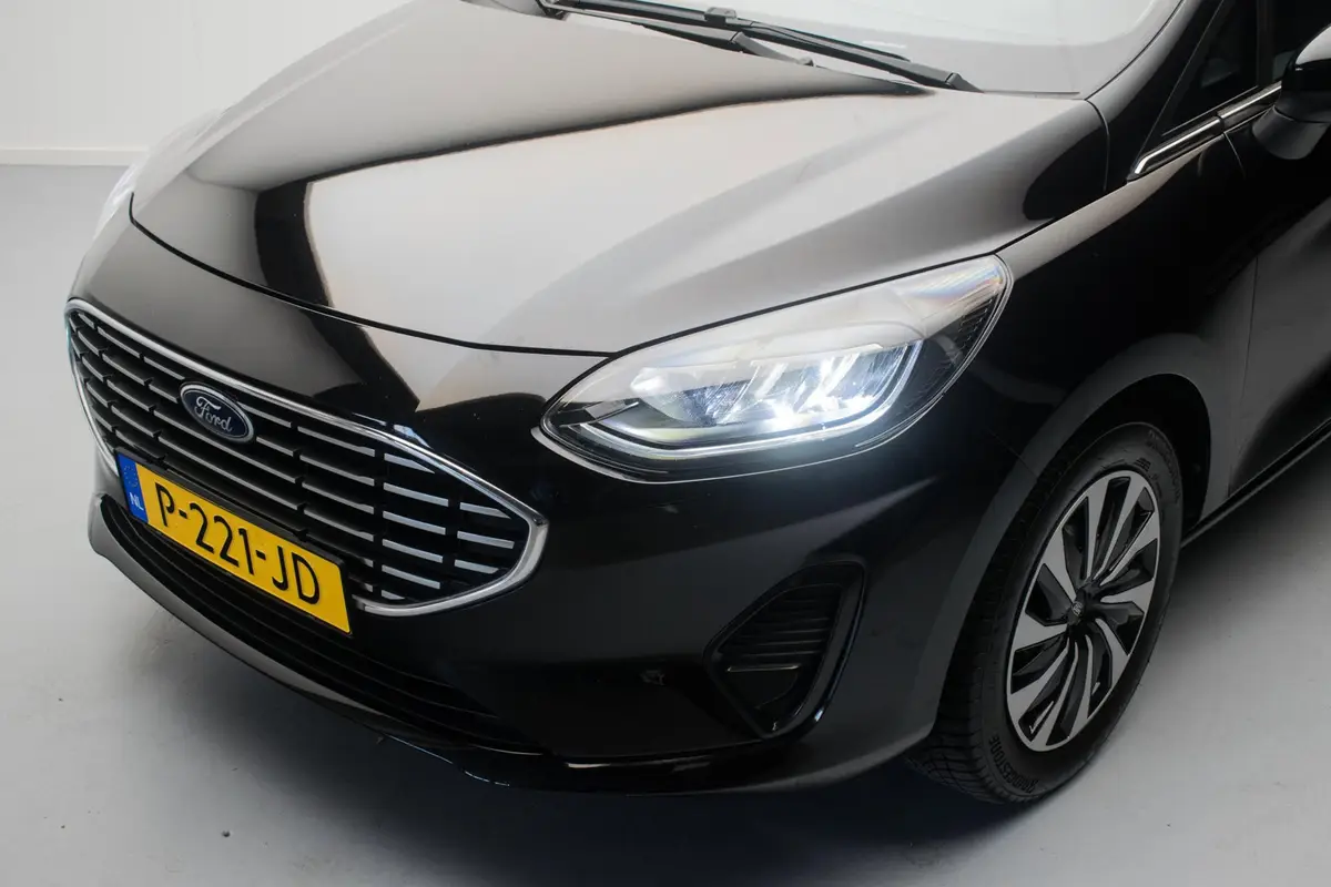Ford Fiesta 1.0 EcoBoost 125PK Hybrid Titanium NL-auto [ Carplay LED Draadloze Telefoonlader Parkeersensoren Climate Control ]: foto 2