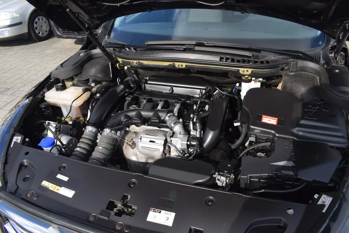 Peugeot 508 SW 1.6 e-THP Executive: foto 33