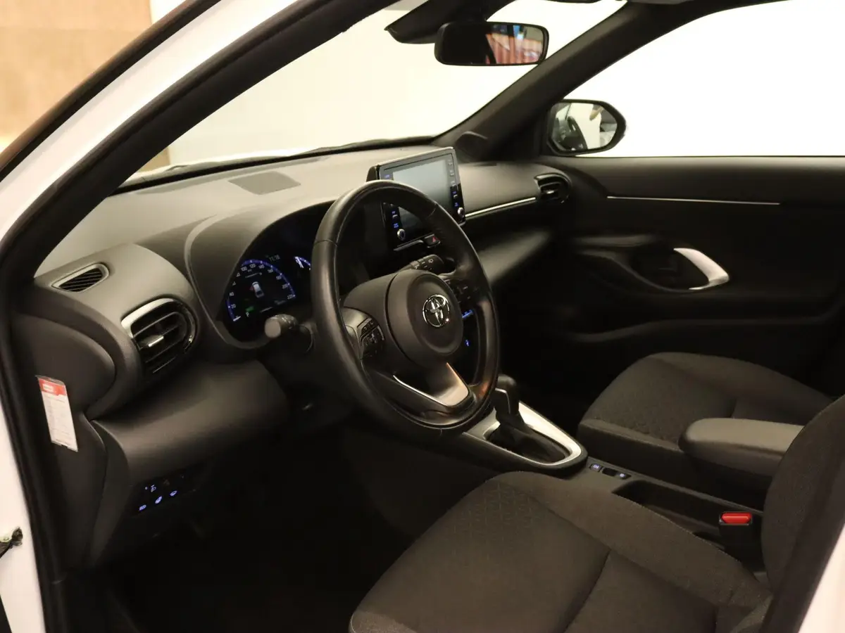 Toyota Yaris Cross 1.5 Hybrid Dynamic: foto 2