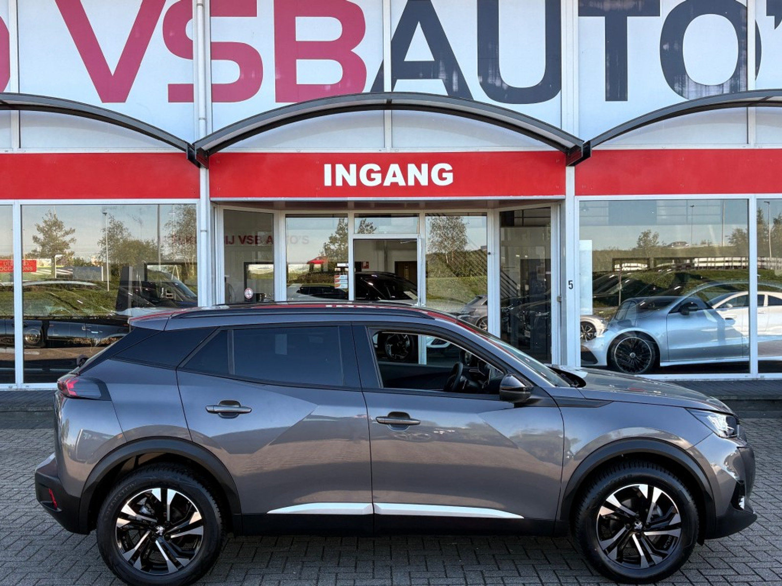 Peugeot 2008 1.2 PURETECH 130PK AUT. ALLURE NAVI CAMERA CARPLAY AIRCO LMV PDC: foto 21