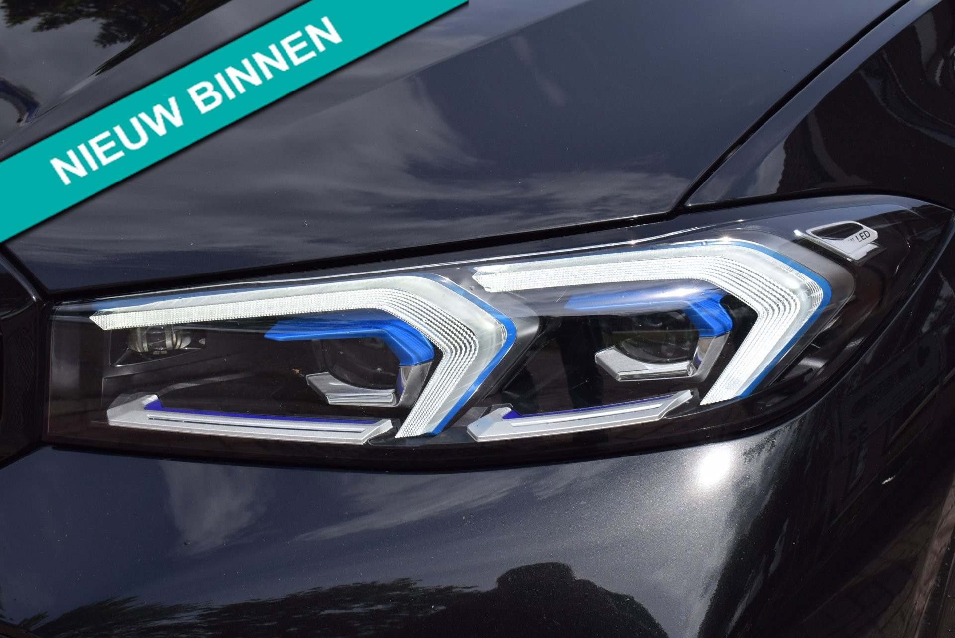 BMW 3 Serie 330e M-PAKKET/OPEN DAK /PANO/HEAD-UP/CAMERA/CARPLAY/SFEERVERLICHTING/LASER/MEMORY/BJ 2024: foto 40