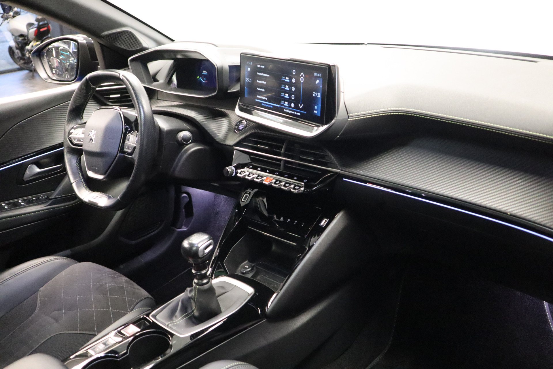 Peugeot 208 1.2 PureTech GT Pack: foto 22