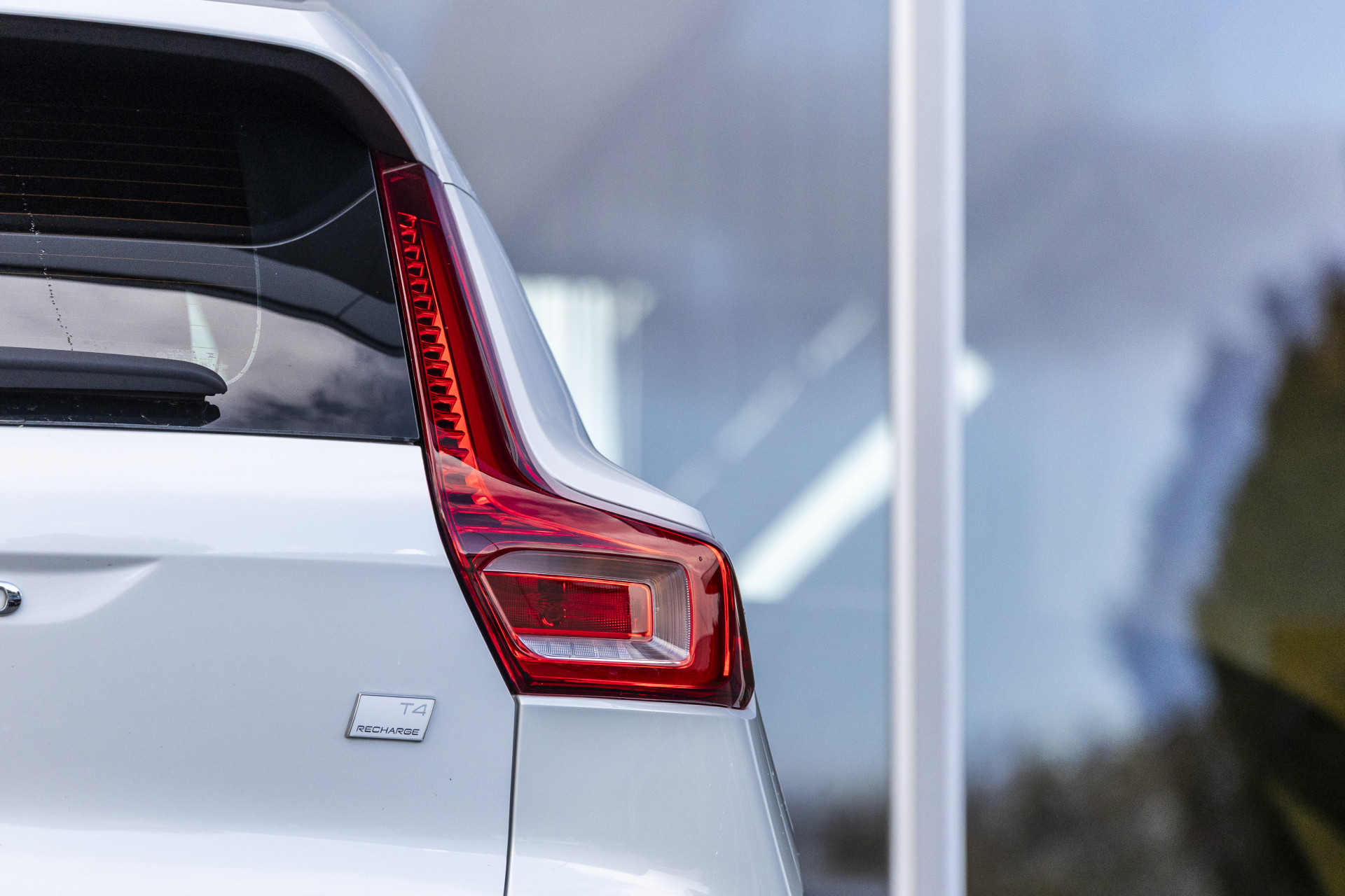 Volvo XC40 1.5 T4 Plug-in hybrid Plus Bright: foto 40