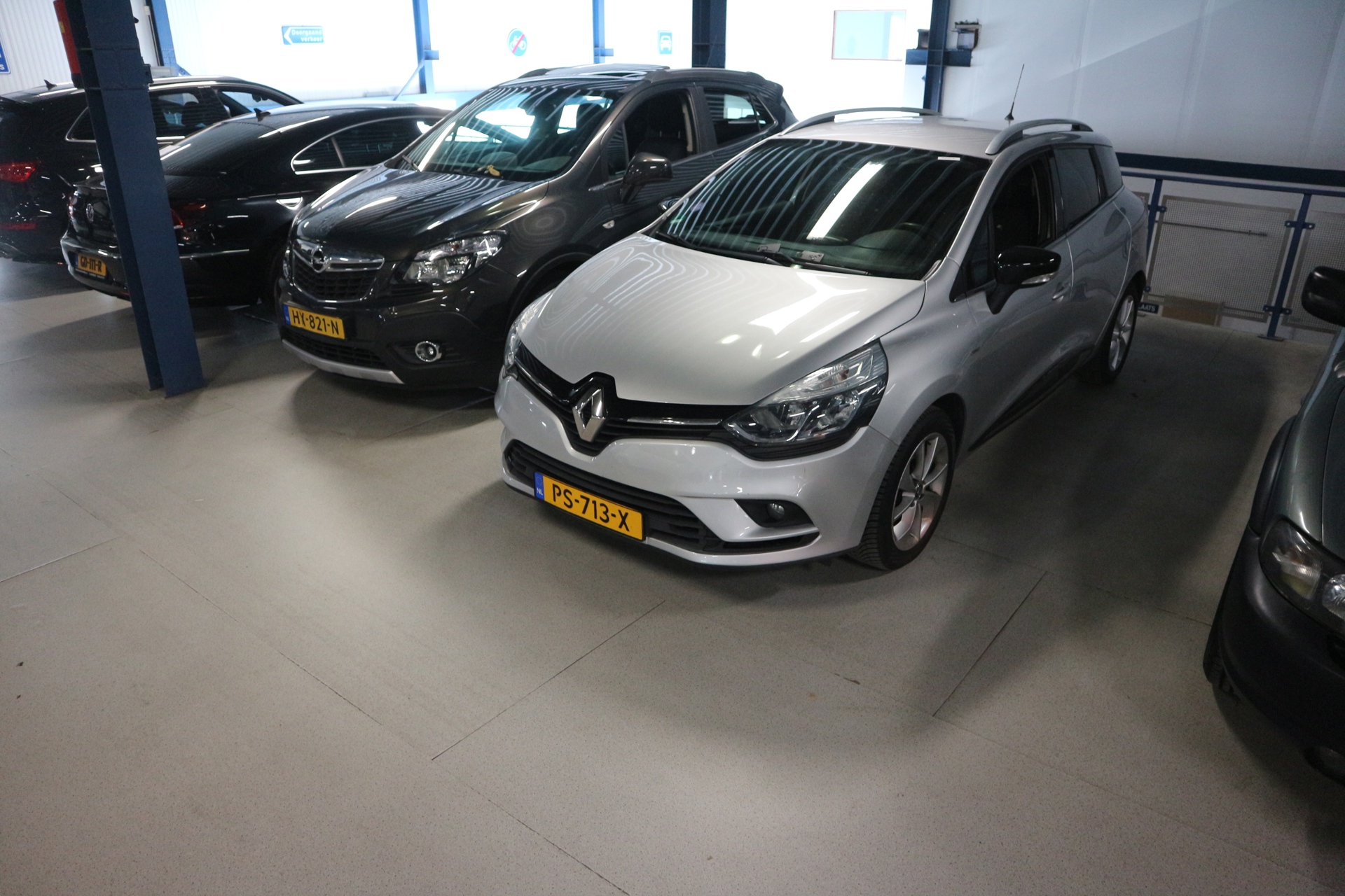 Renault Clio Estate 0.9 TCe Limited / BASS REFLEX / FACELIFT / TOP DEAL ! ! !: foto 17