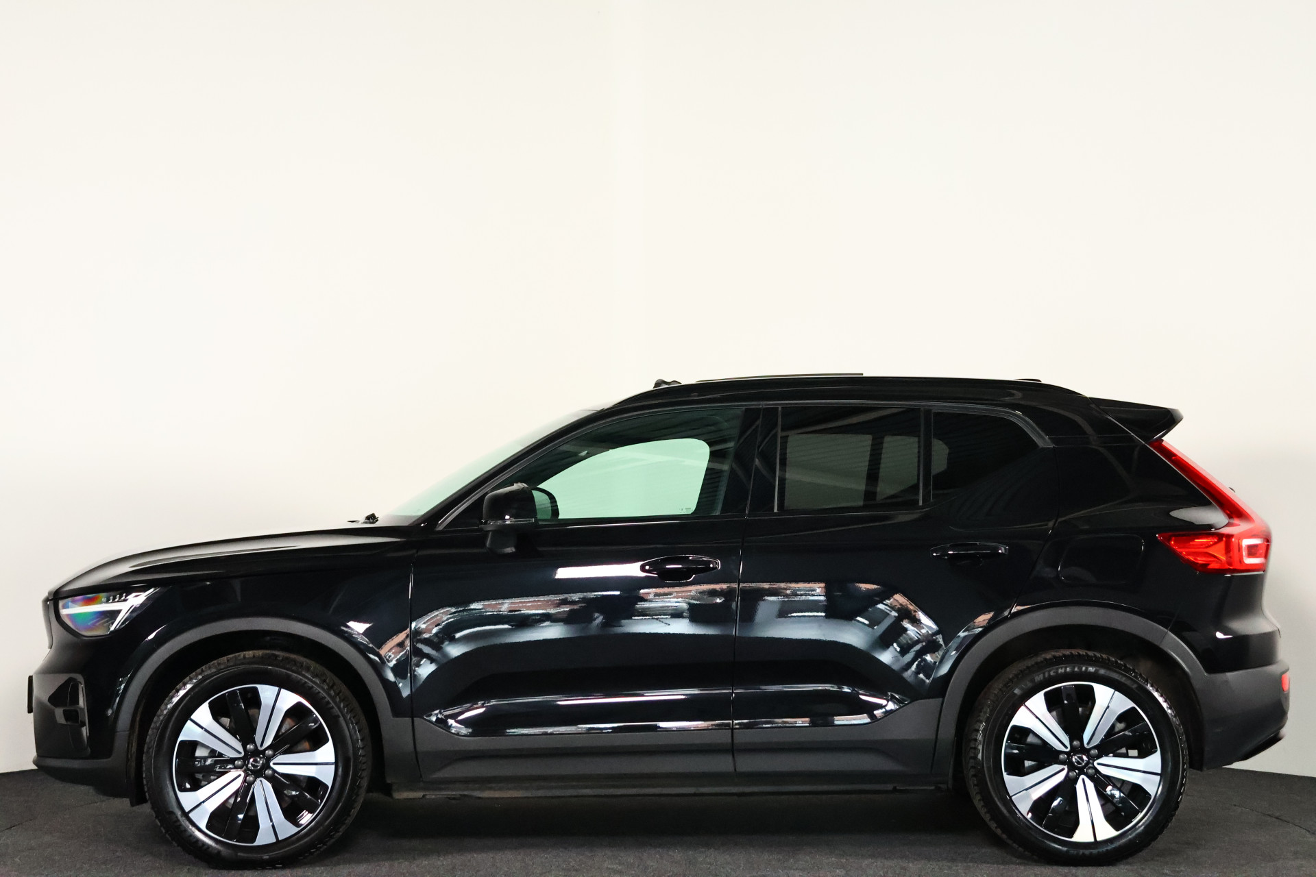 Volvo XC40 Recharge Ultimate 70 kWh: foto 39