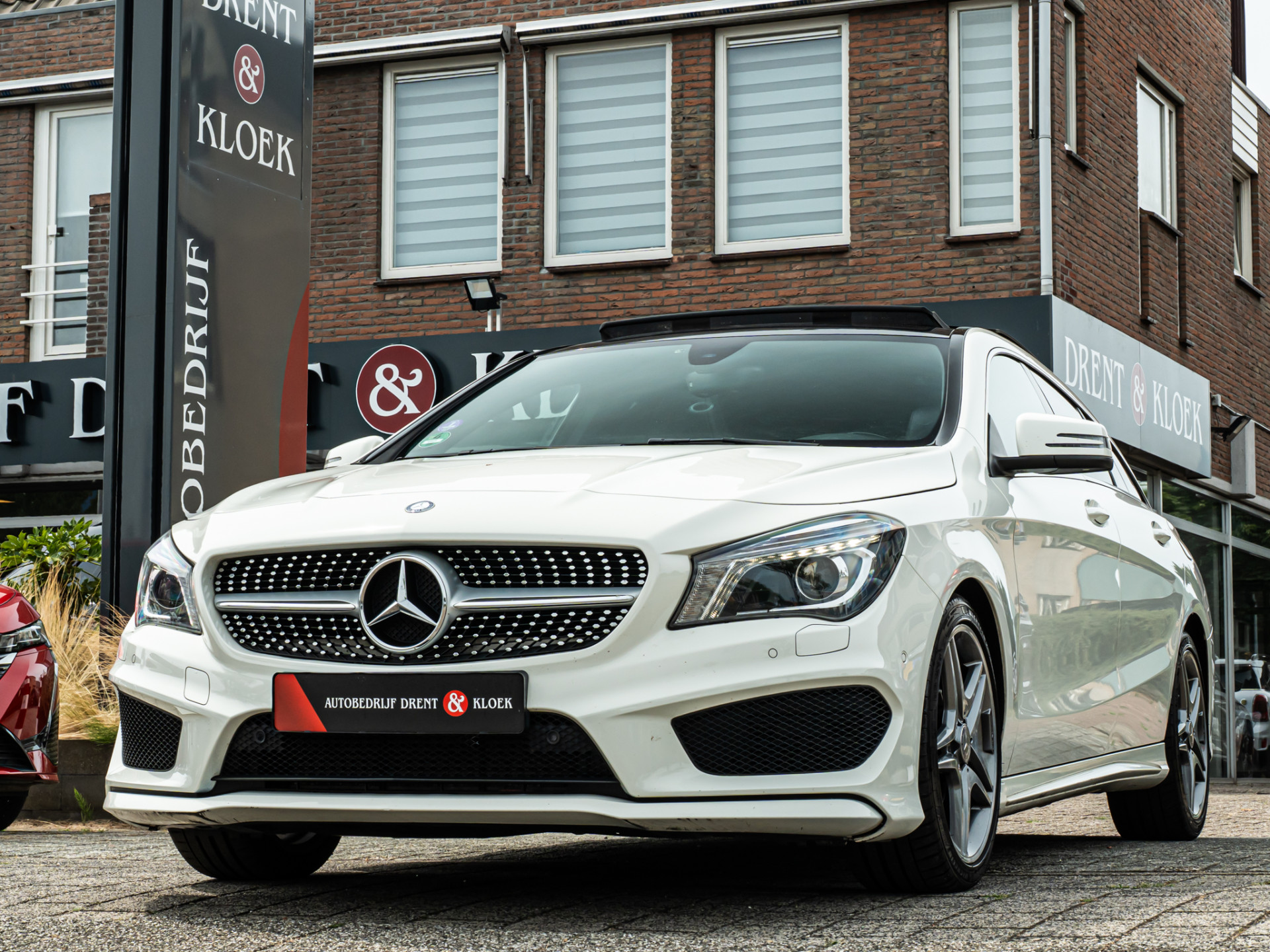 Mercedes-Benz CLA Shooting Brake 200 Prestige: foto 29