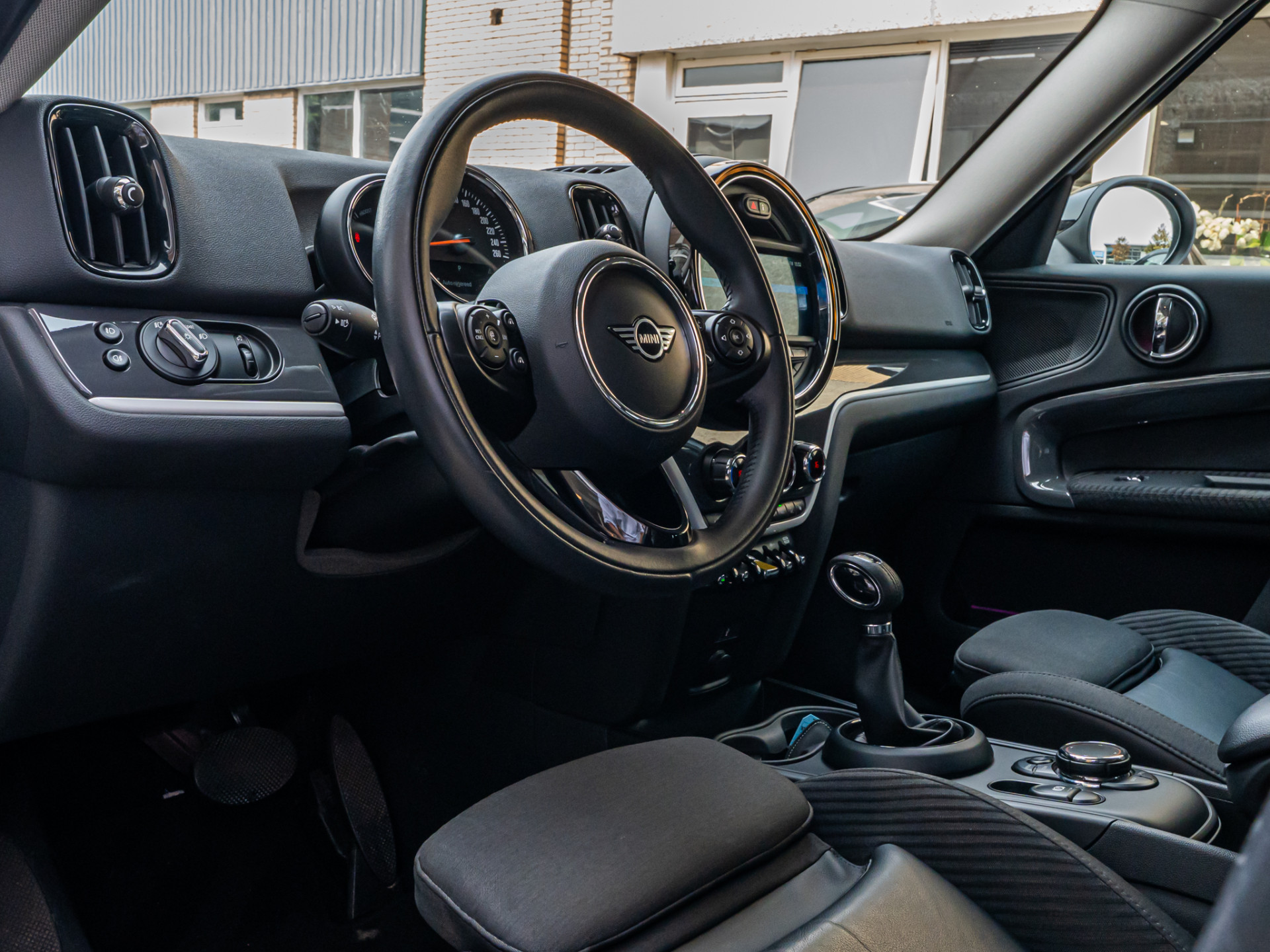 MINI Countryman 1.5 Cooper S E ALL4 Chili: foto 36