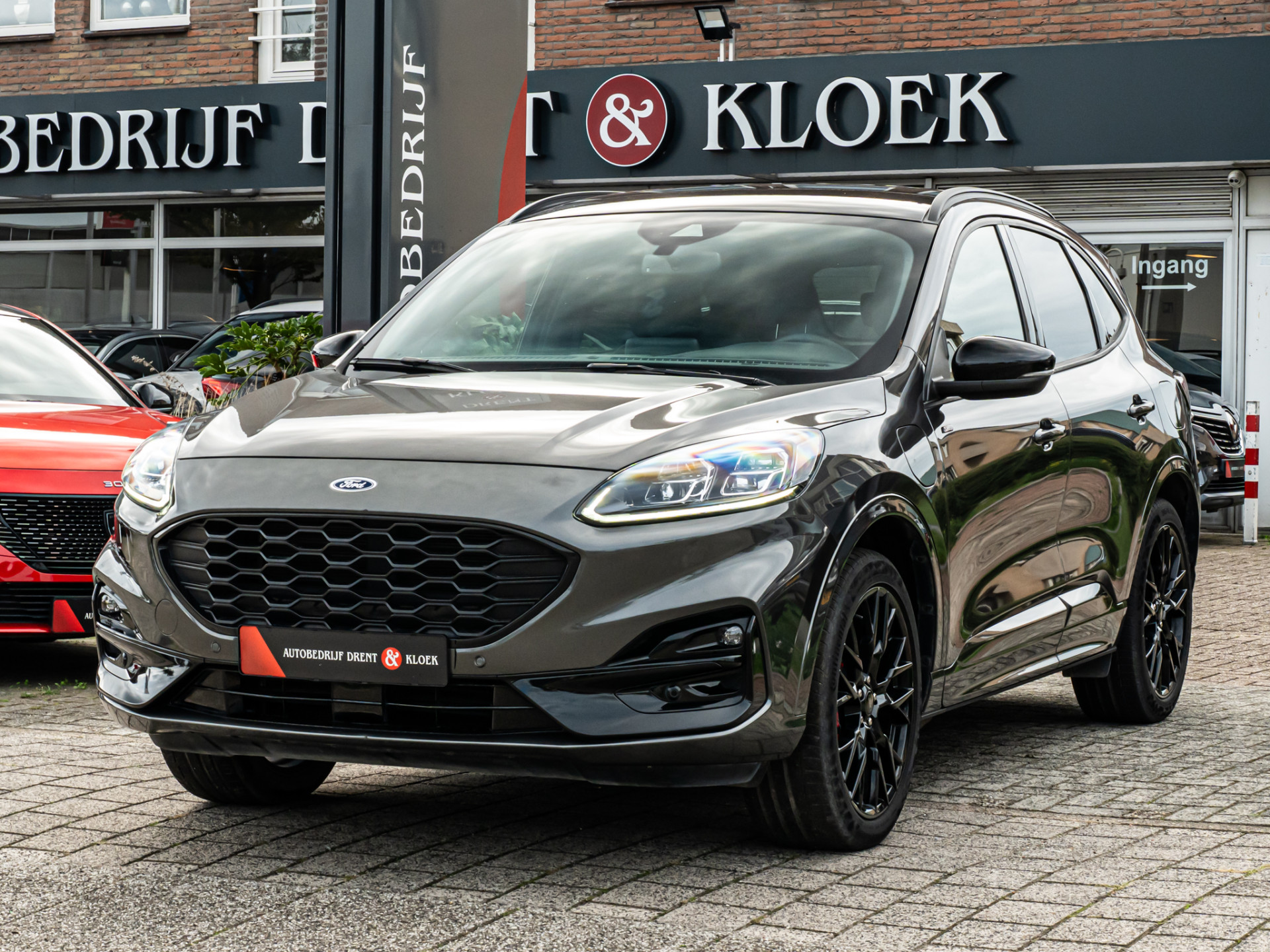 Ford Kuga 2.5 PHEV ST-Line X: foto 34