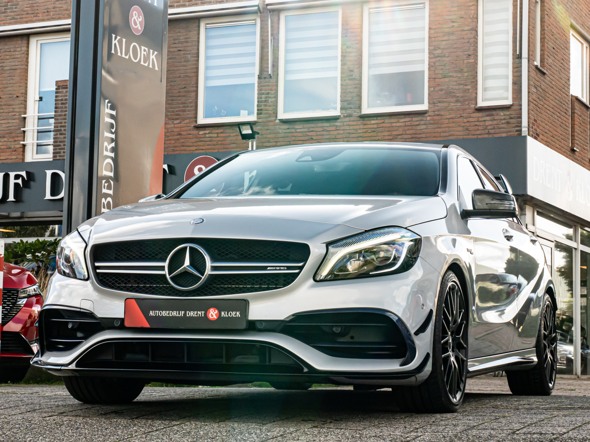 Mercedes-Benz A-Klasse AMG 45 4MATIC: foto 39