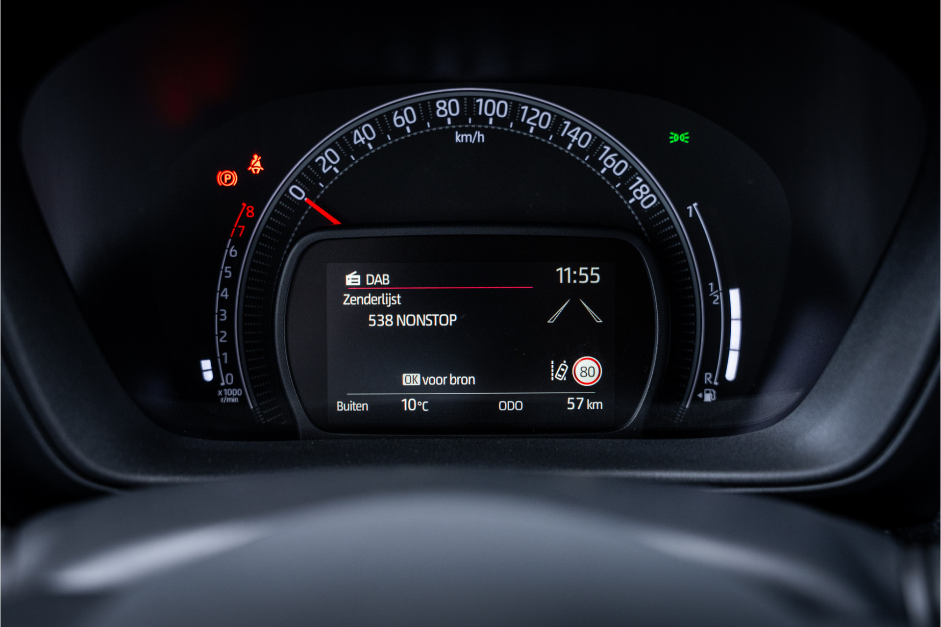 Toyota Aygo X 1.0 VVT-i MT Bi-Color ** Navigatie ** 17inch **: foto 58