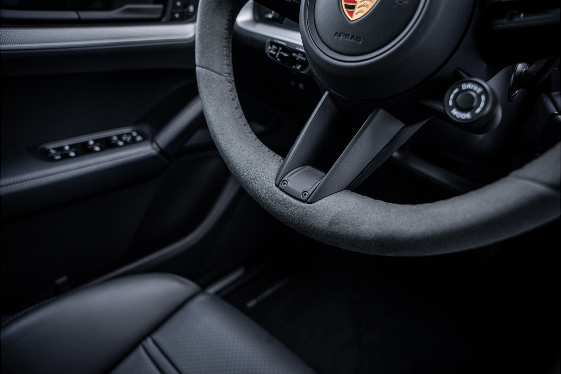Porsche Cayenne Coupé 3.0 E-Hybrid ** Sport Design ** Luchtvering ** 18-weg ** HUD ** BOSE ** Sportuitlaat ** Sport Chrono **: foto 78