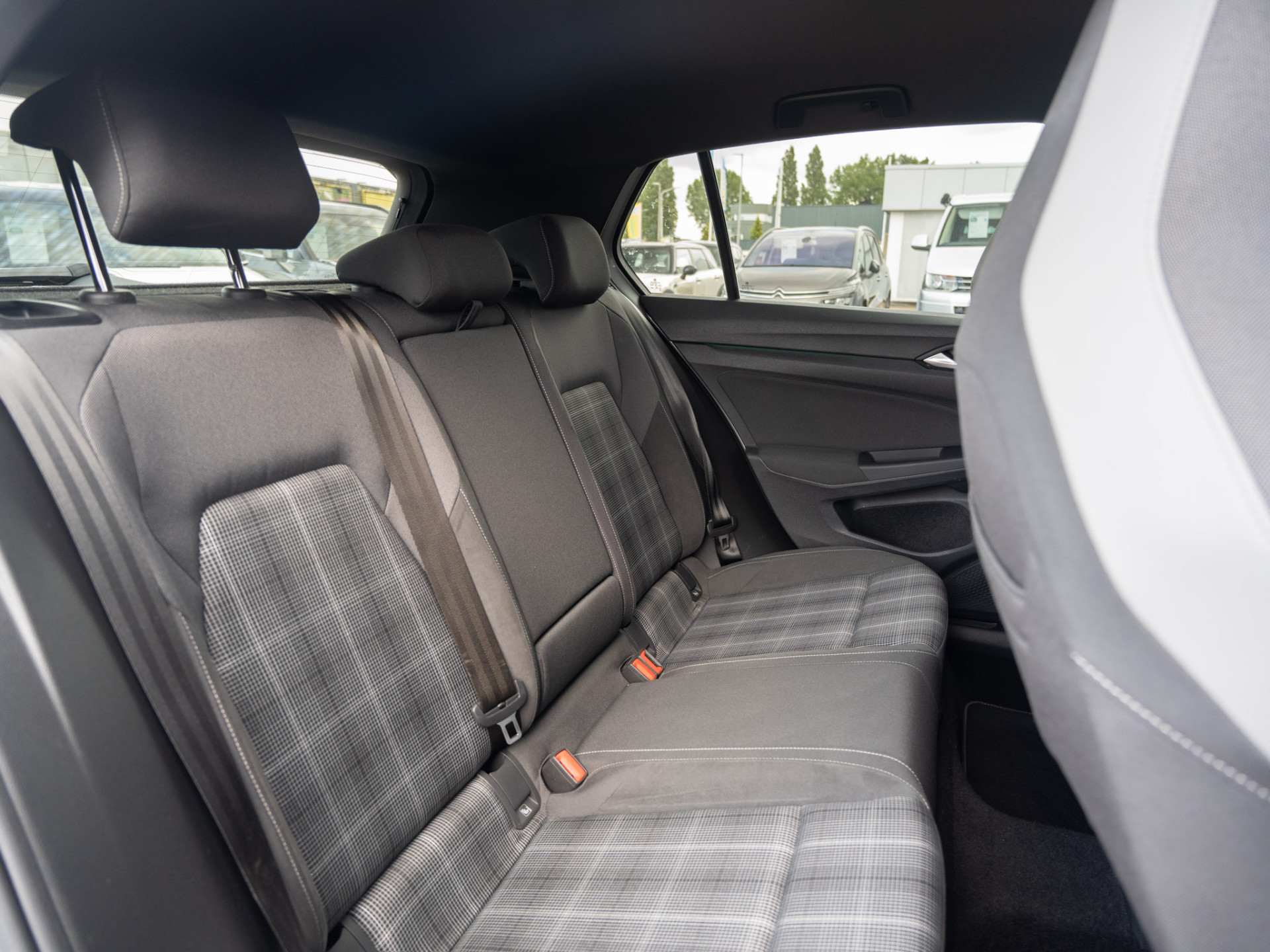 Volkswagen Golf GTD 2.0 TDI 200PK DSG: foto 39