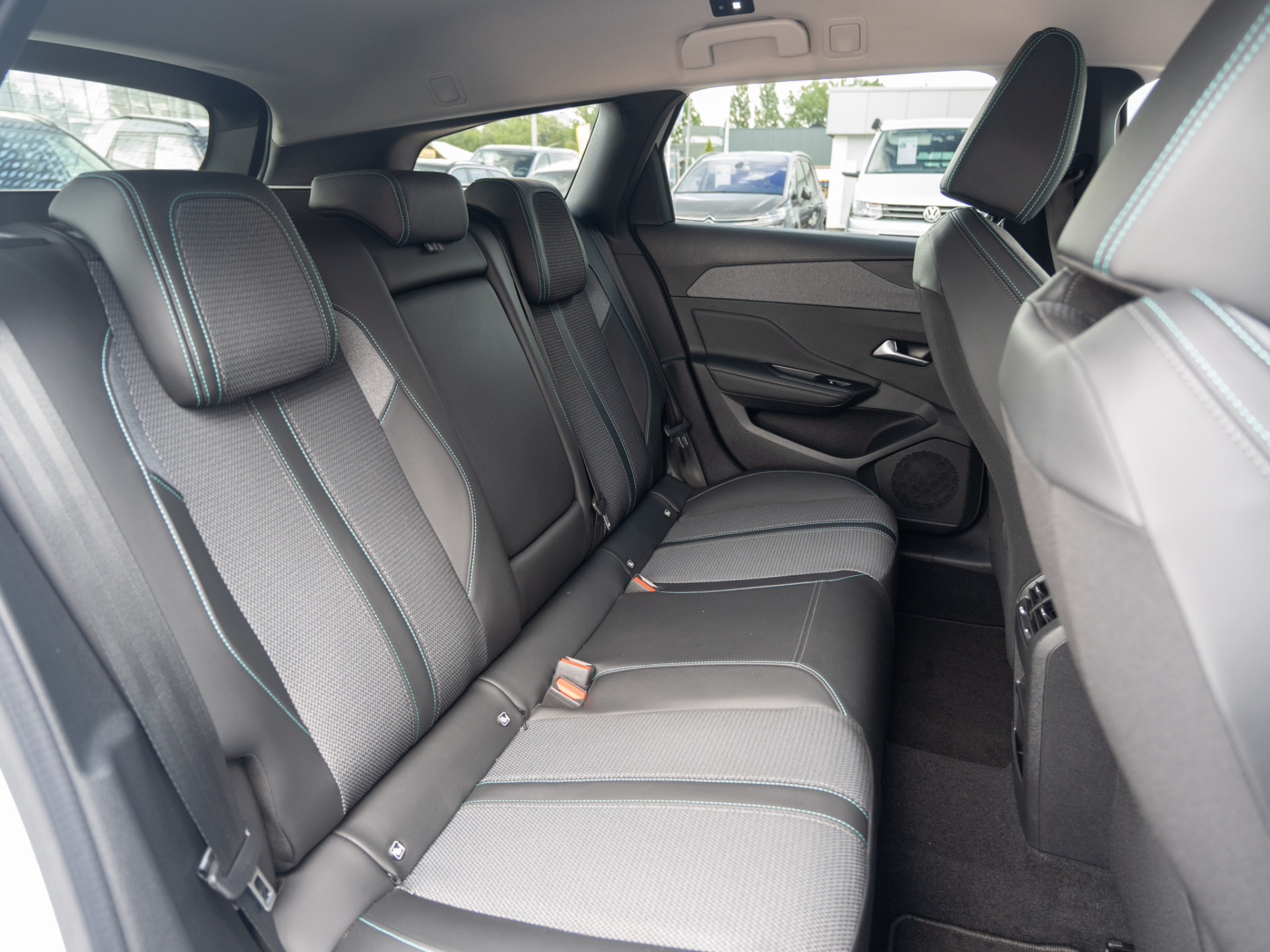 Peugeot 308 SW 1.5 BlueHDi Automaat Allure Business: foto 35