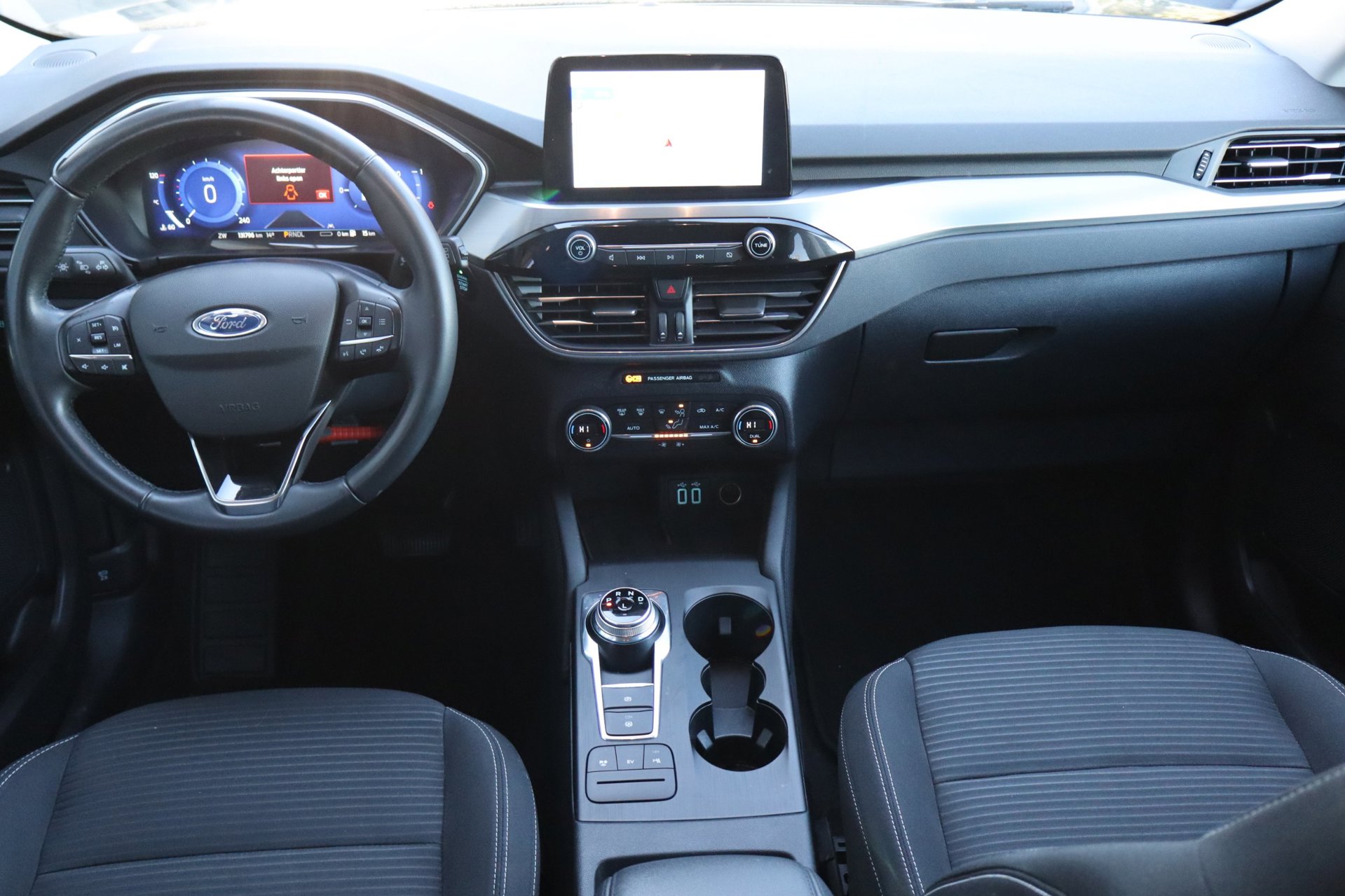 Ford Kuga 2.5 PHEV Titanium-plug in hybride: foto 27