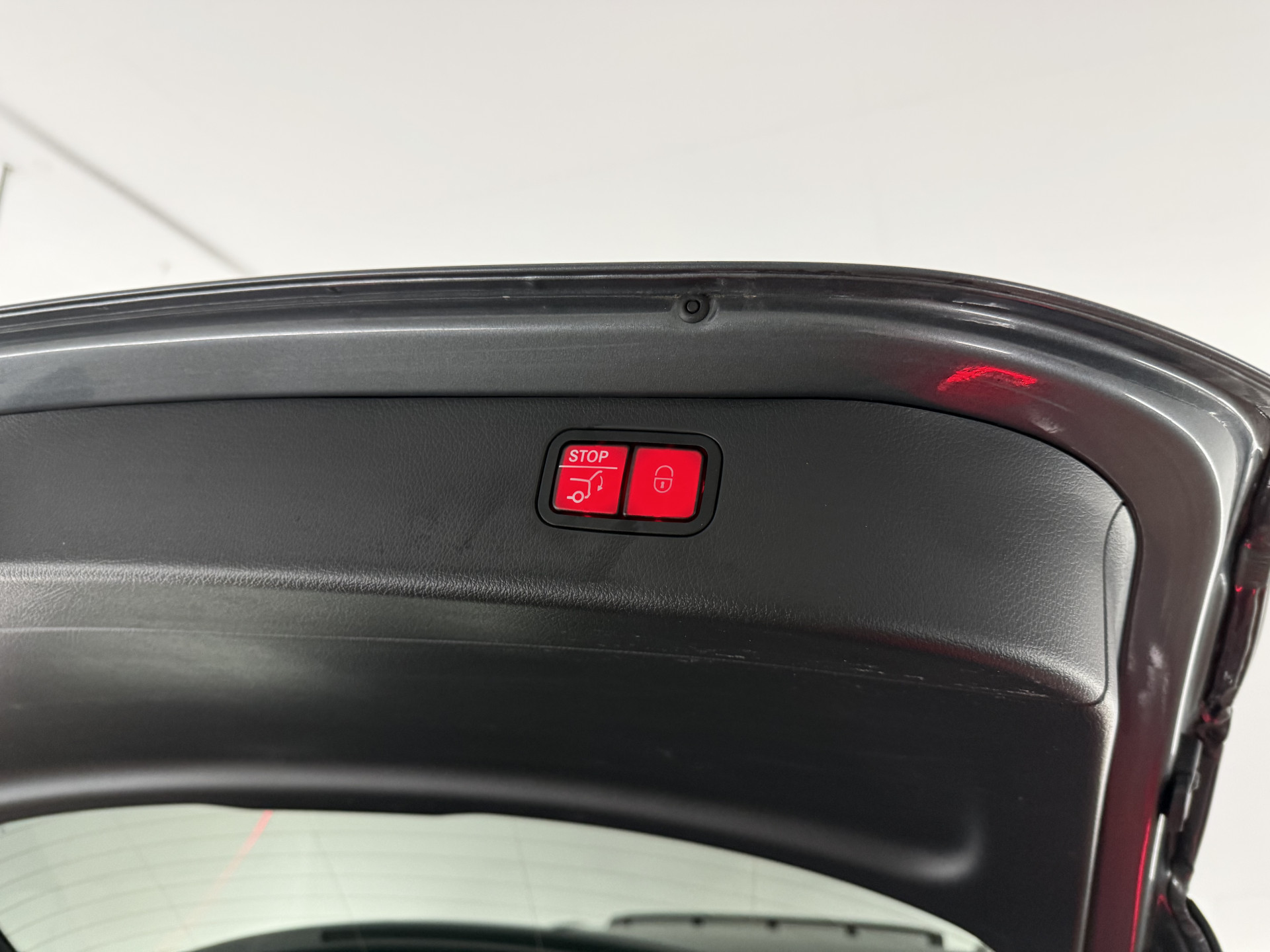 Mercedes-Benz C-Klasse 300 e AMG: foto 45