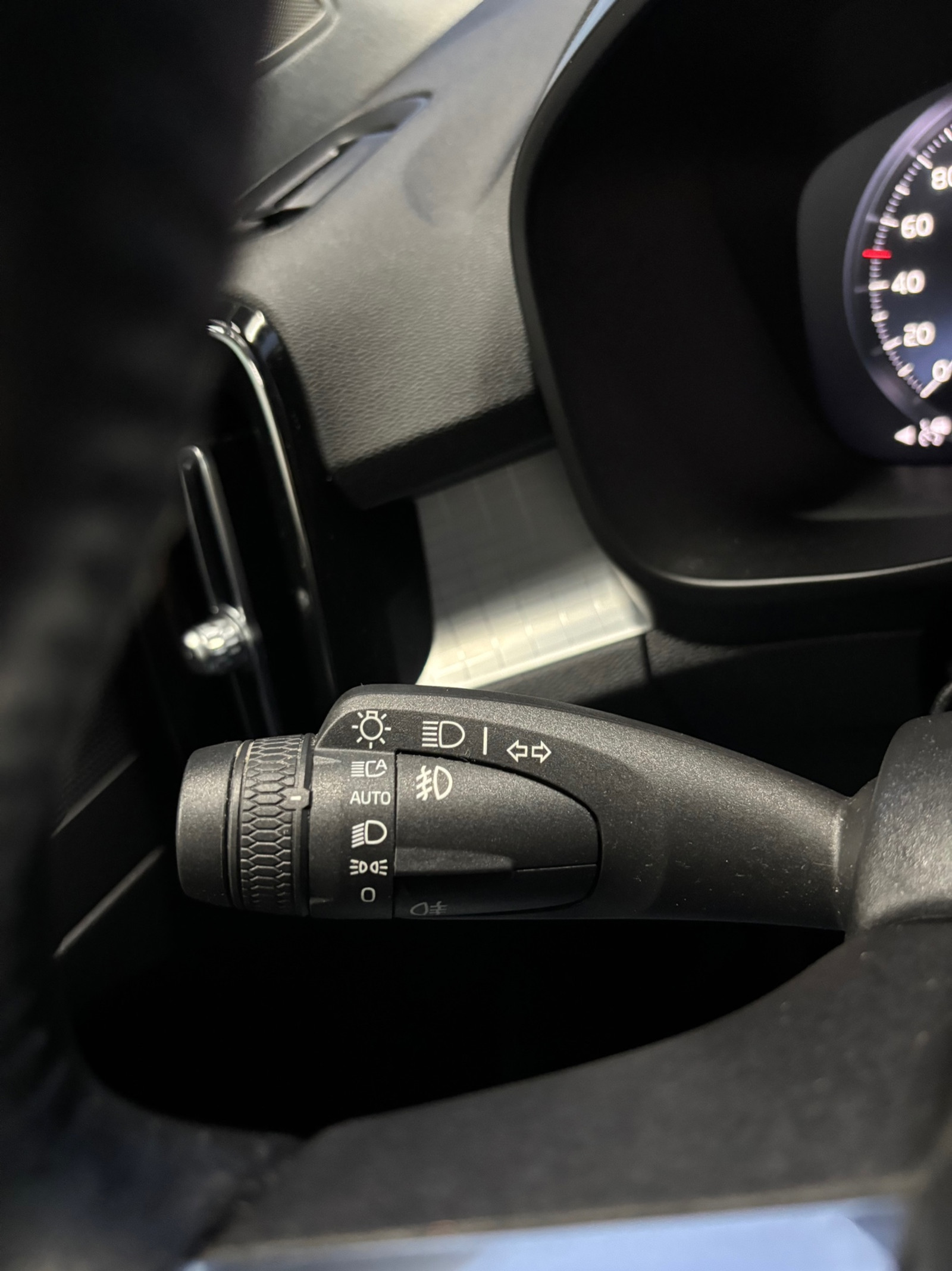 Volvo XC40 1.5 T2 Business Pro Navi | Clima | Camera | Cruise: foto 23