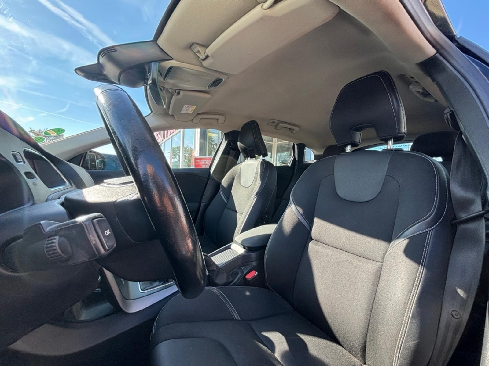 Volvo V40 2.0 D2 Inscription 6vers airco navi 167dkm: foto 24