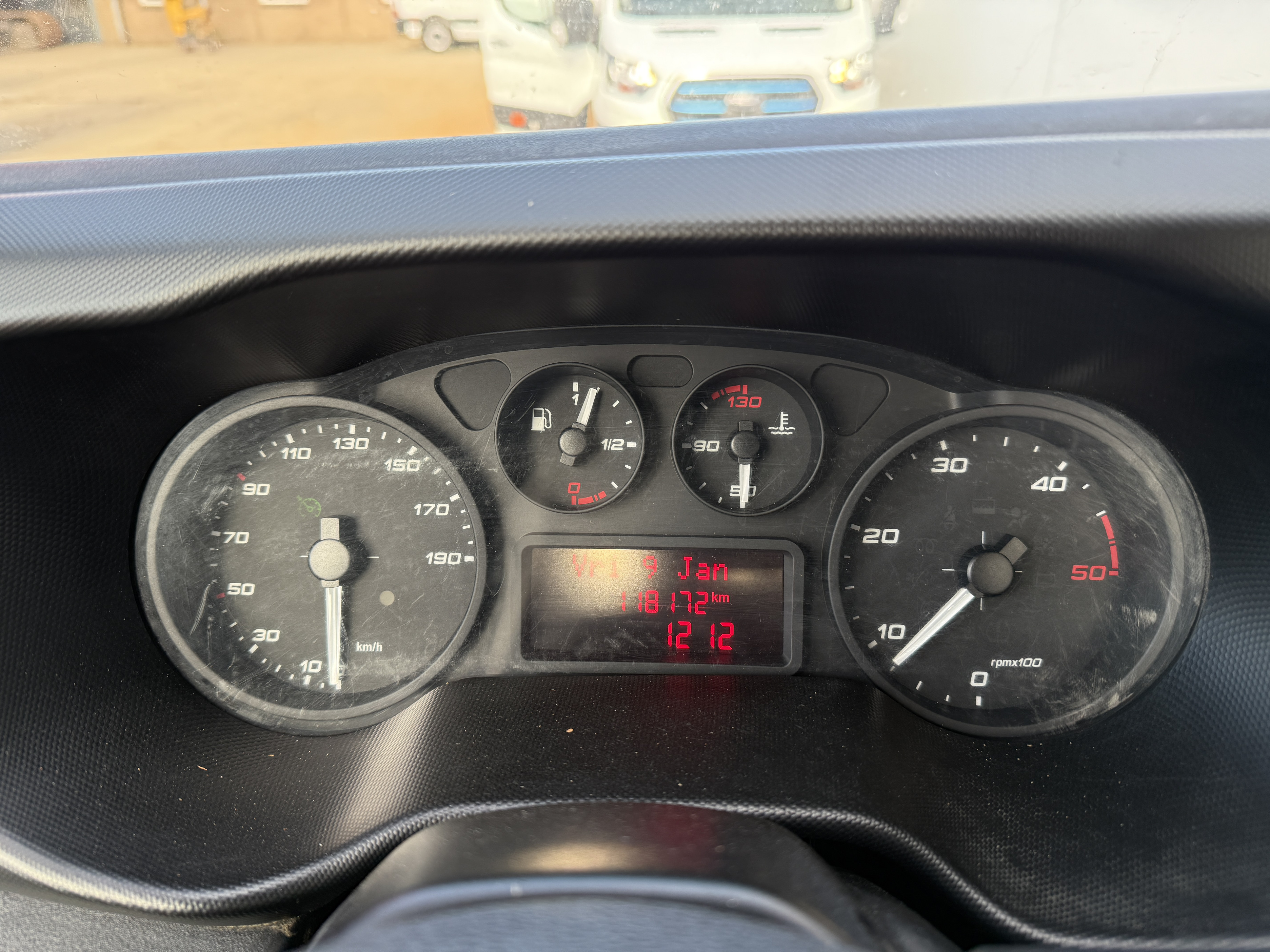 Iveco Daily 35C12 2.3: foto 27