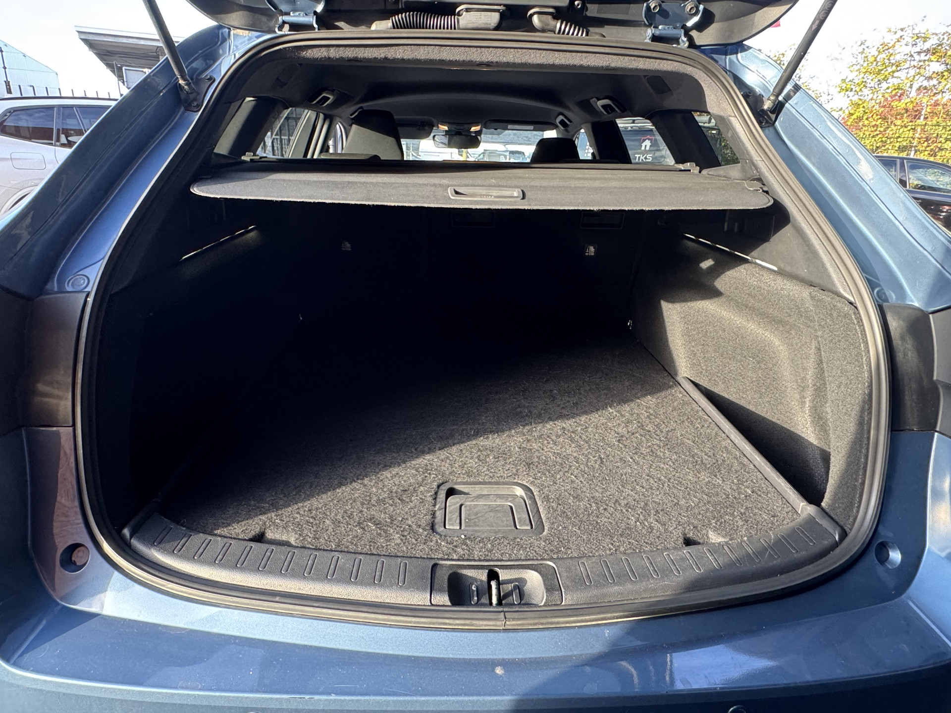 Toyota Corolla Touring Sports 1.8 Hybrid Dynamic // CAMERA // CLIMA // ADAPTIVE CRUISE // APPLE CARPLAY-ANDROID AUTO //: foto 27