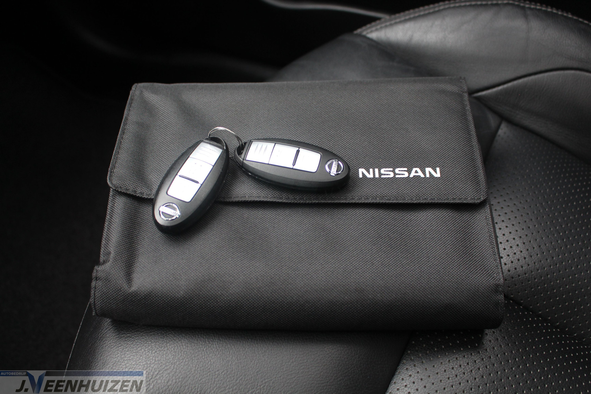 Nissan Juke 1.2 DIG-T S/S Tekna: foto 28