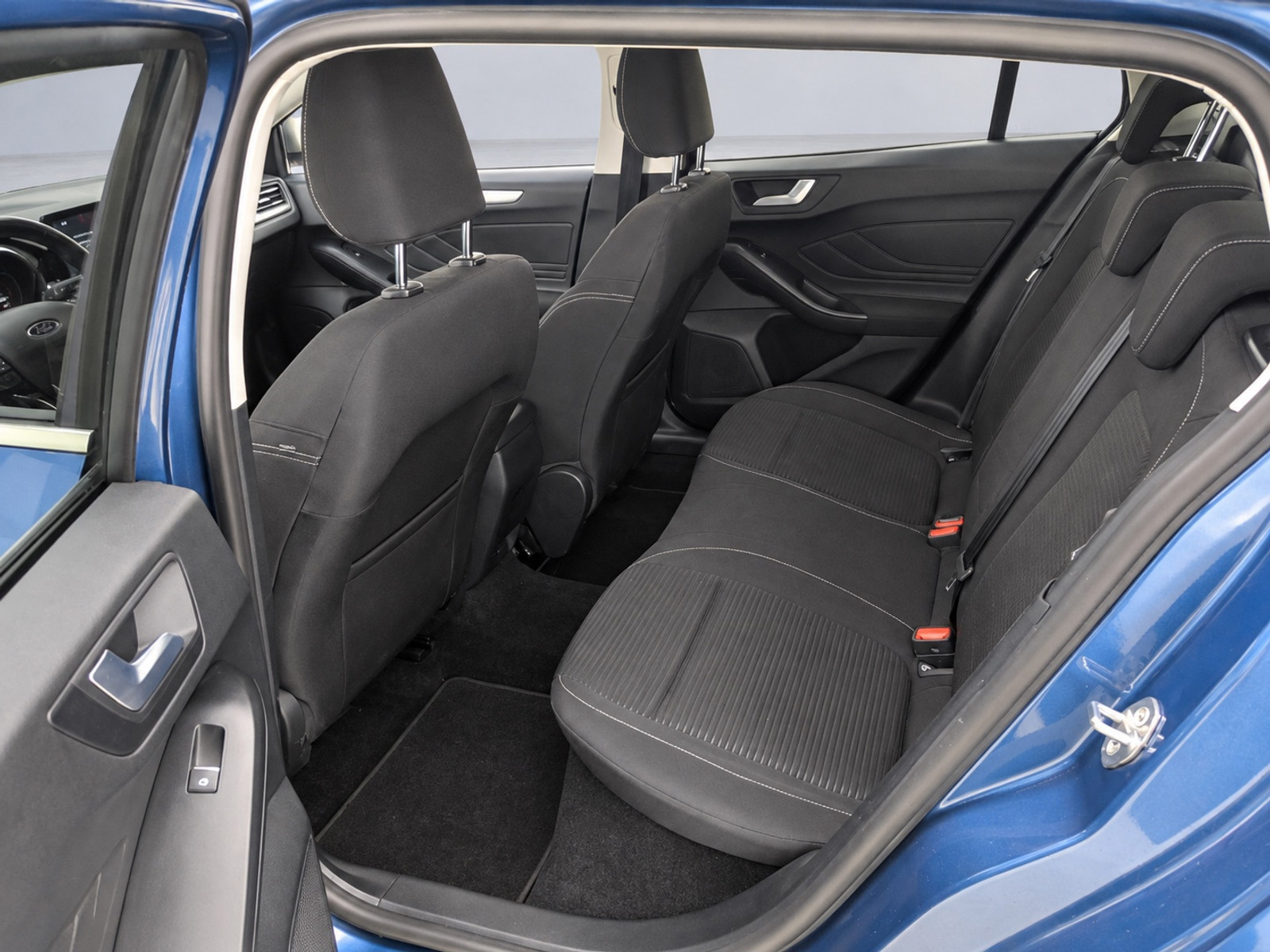 Ford Focus Wagon 1.0 EcoBoost Hybrid Titanium: foto 10
