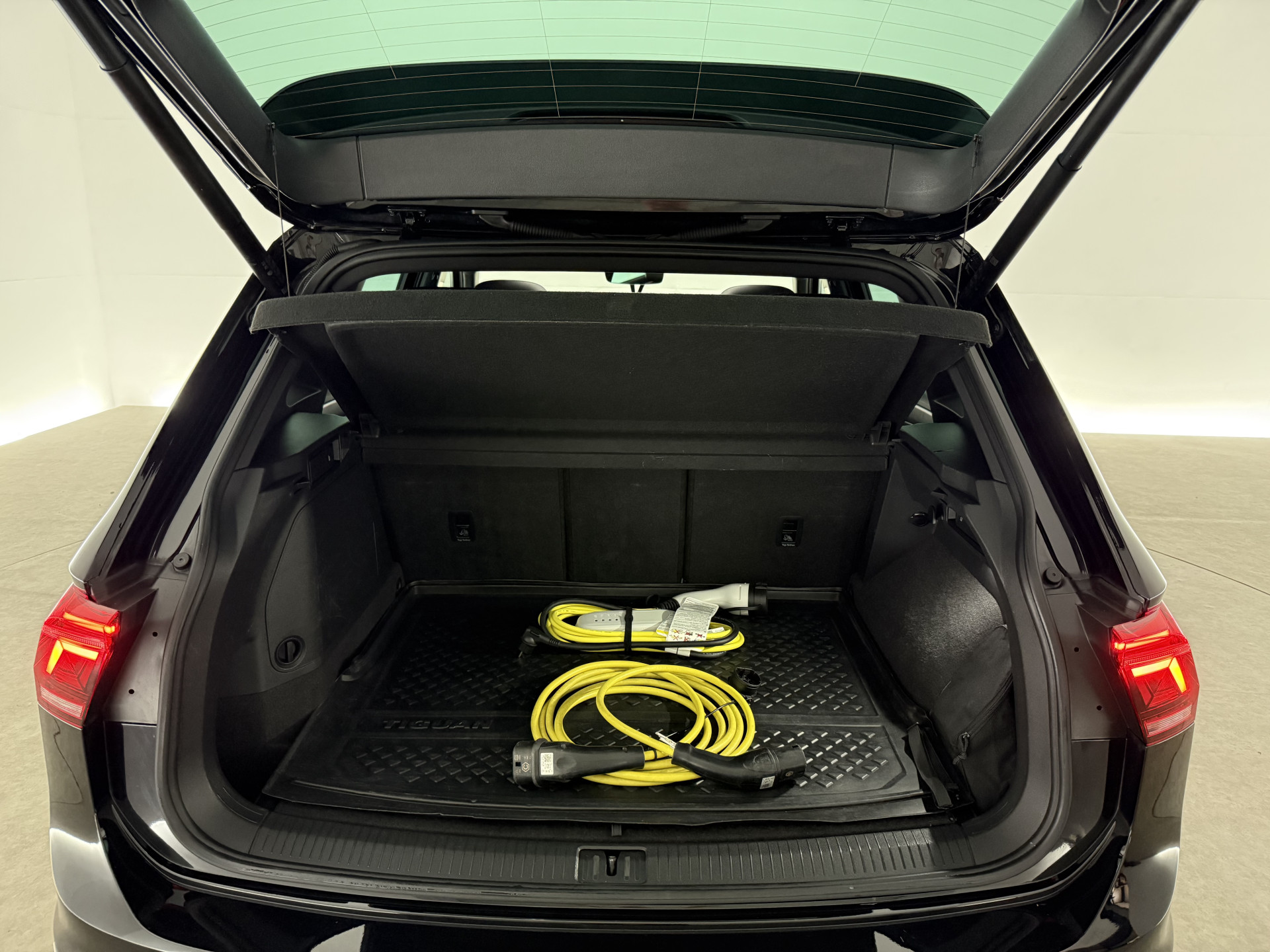 Volkswagen Tiguan 1.4 TSI eHybrid R-Line: foto 46