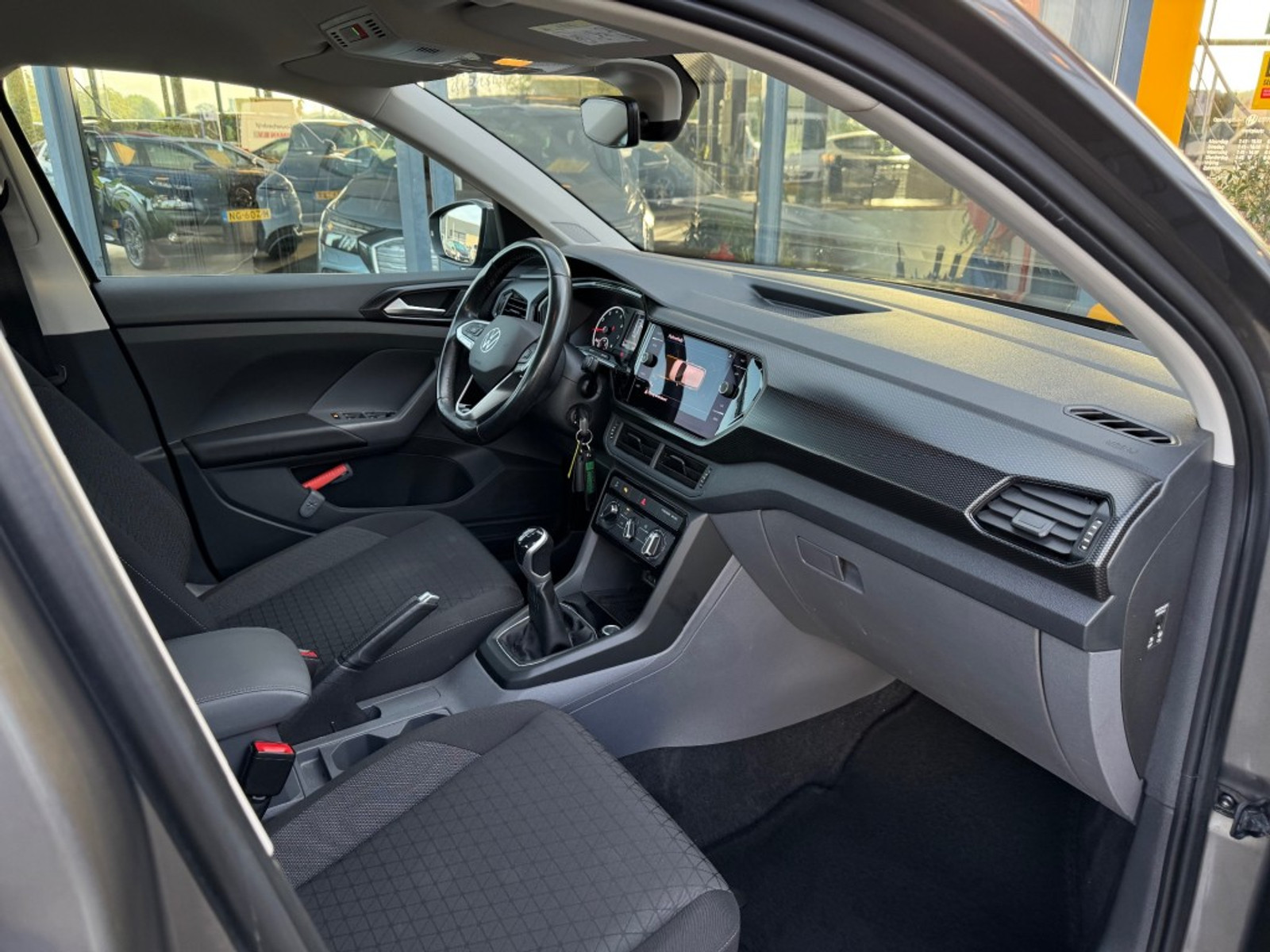 Volkswagen T-Cross 1.0 TSI Life - adaptive cruise - navi - all season: foto 26