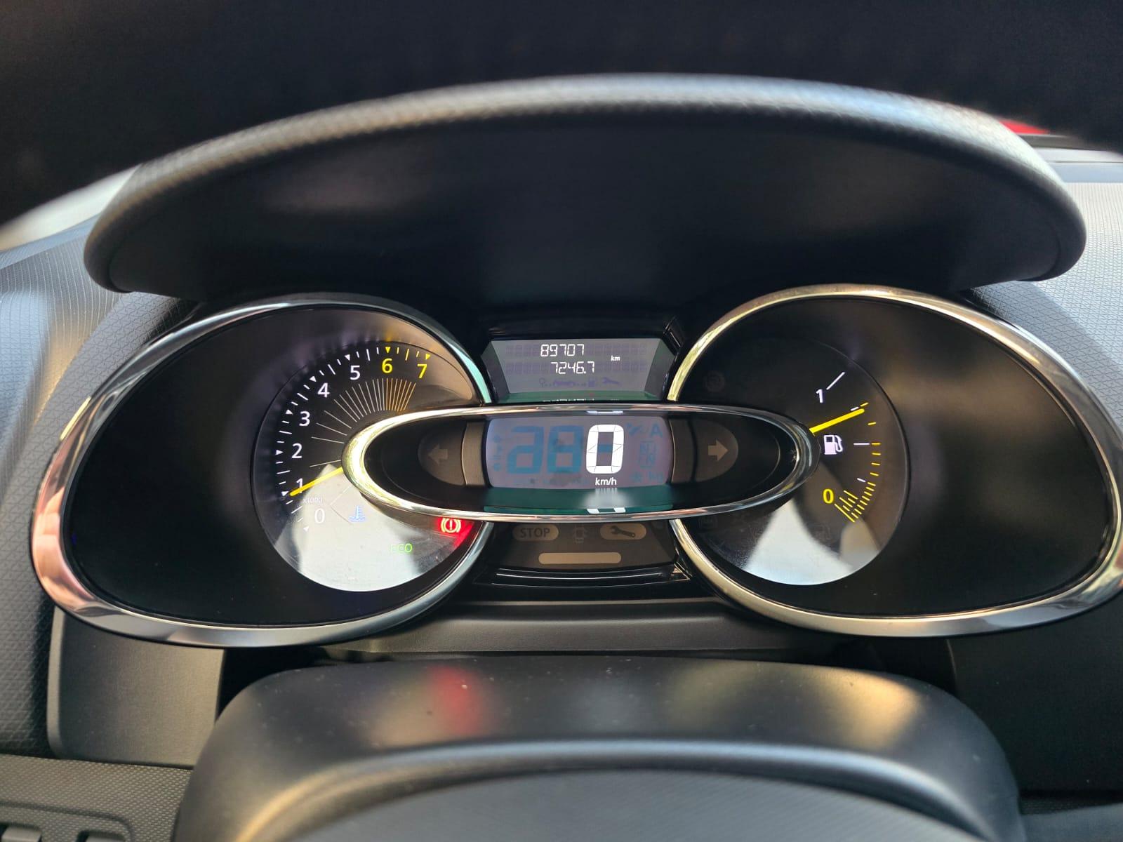 Renault Clio 0.9 TCe Expression: foto 33