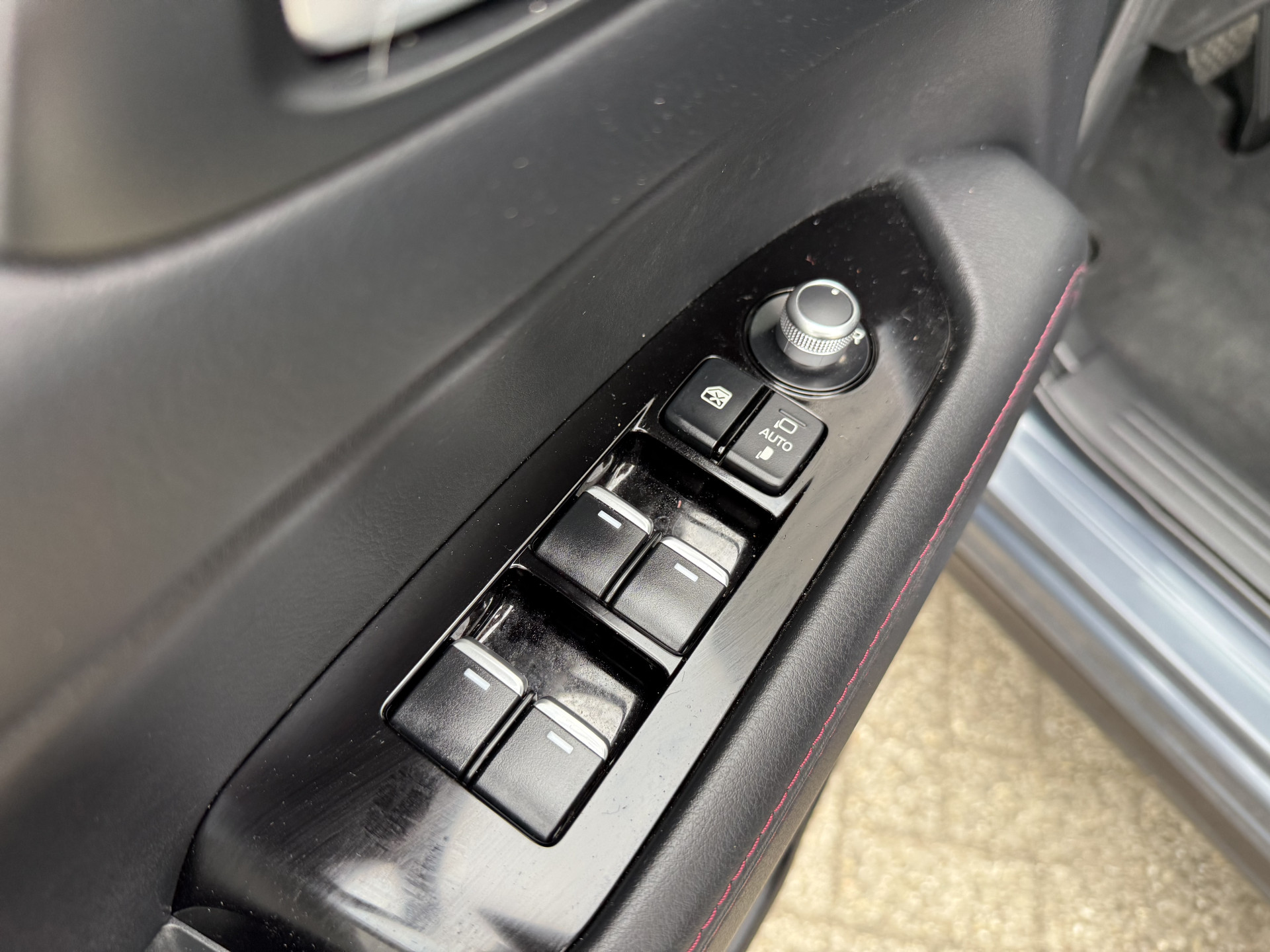Mazda CX-5 2.0 e-SkyActiv-G M Hybrid: foto 31