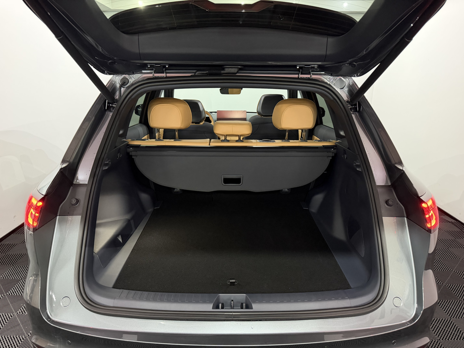 Geely Starray EM-i 1.5 Max+: foto 37
