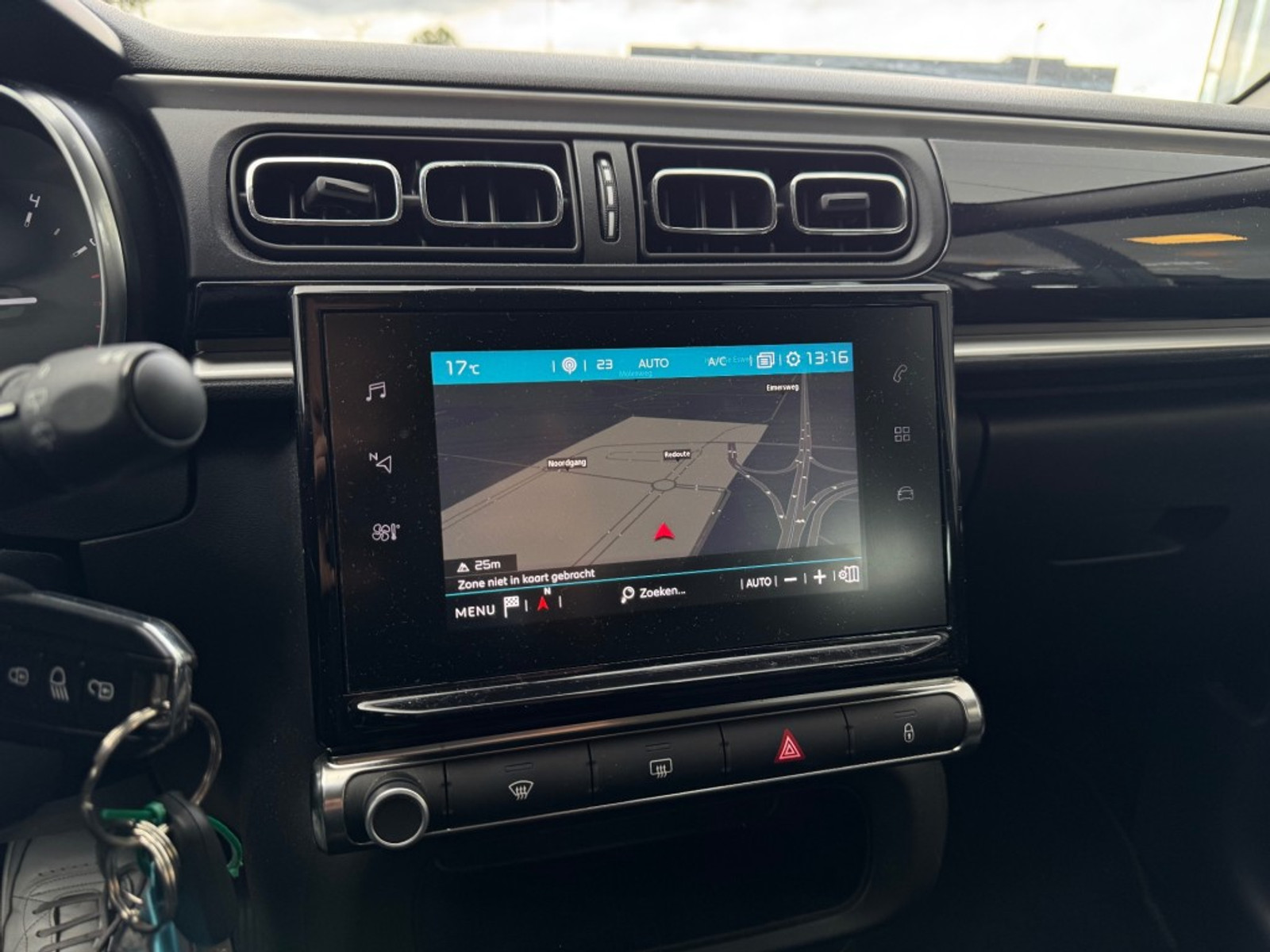 Citroën C3 1.2 Pure Tech Shine Navi - Carplay/Android/ - camera - all season banden: foto 10