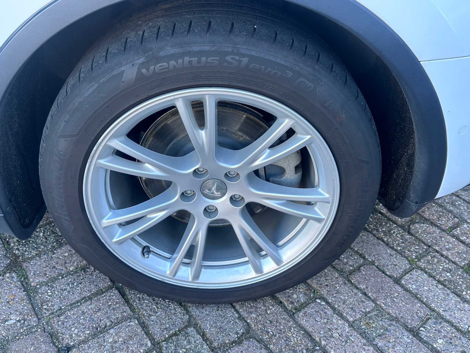 Tesla Model Y Long Range AWD 75 kWh Trekhaak SOH 89% DEALER OND 1 EIG: foto 10