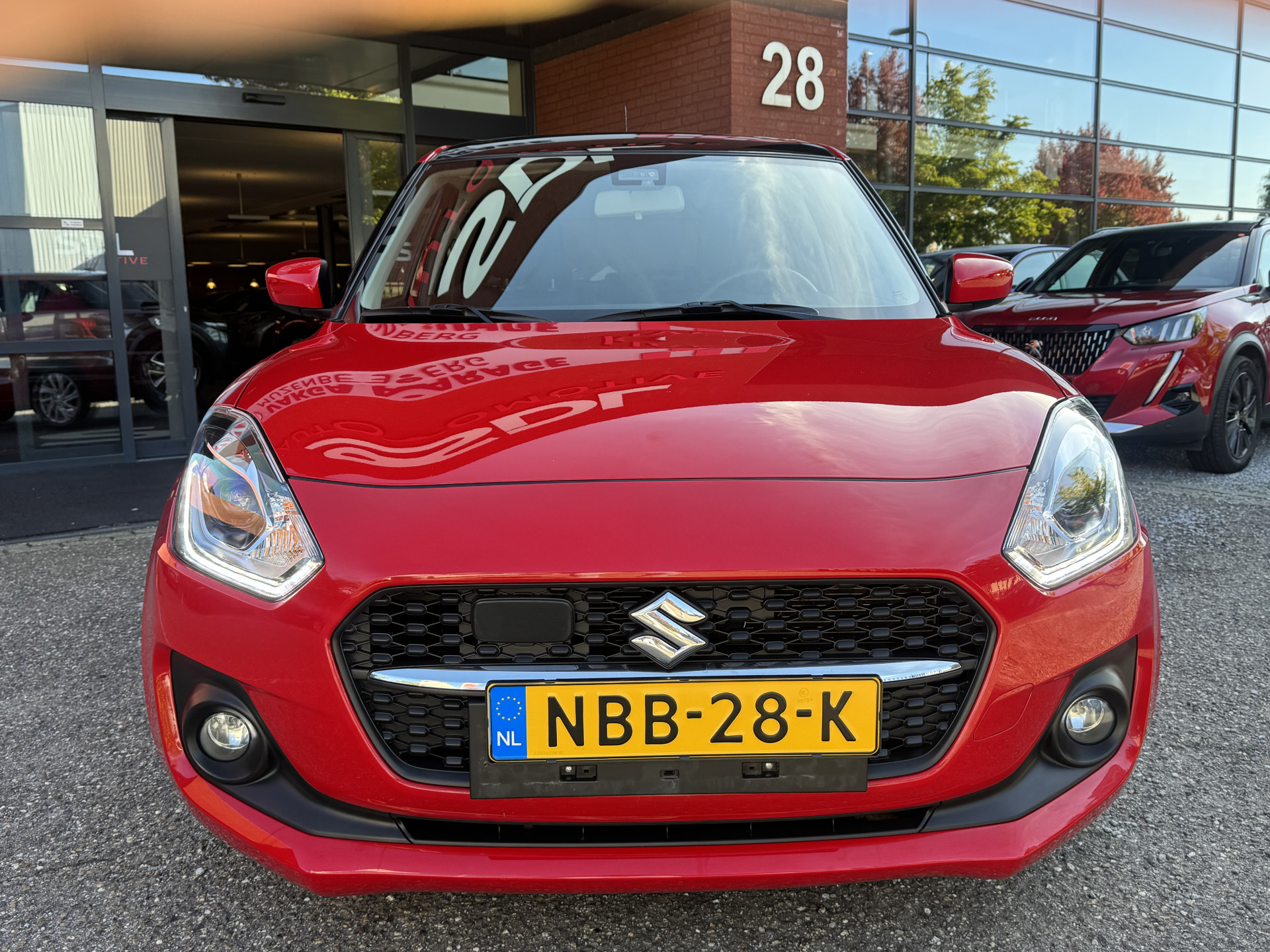 Suzuki Swift 1.2 Style Smart Hybrid // DODEHOEK // ADAPT. CRUISE // CAMERA+SENSOREN // STOELVERWARMING // APPLE CARPLAY / ANDROID AUTO: foto 34