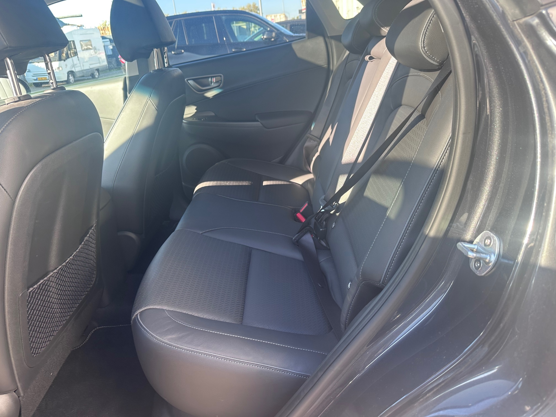 Hyundai Kona EV Limited SKY PREMIUM 64 kWh PANO SOH 100% WARMTEPOMP: foto 29