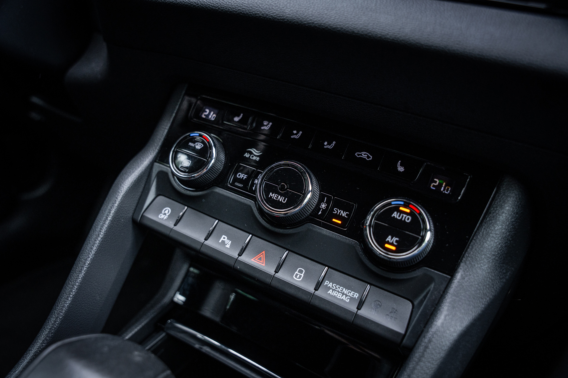 Škoda Karoq 1.5 TSI ACT Sportline Business | Autom. | Navi | PDC | Cruise | LED: foto 68