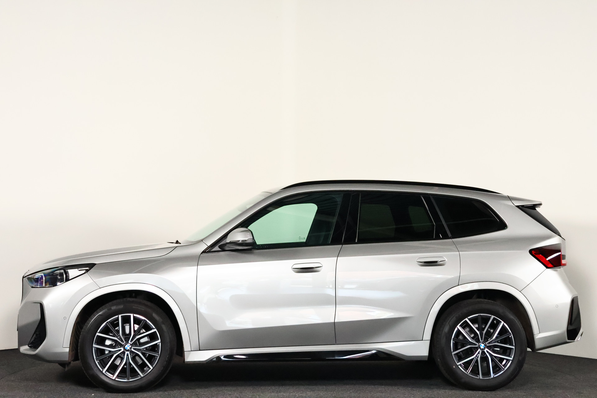 BMW X1 sDrive18i M-Sport: foto 27