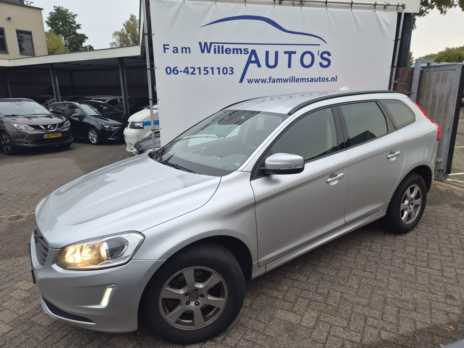 Volvo XC60 2.0 D3 FWD Nordic+: foto 31